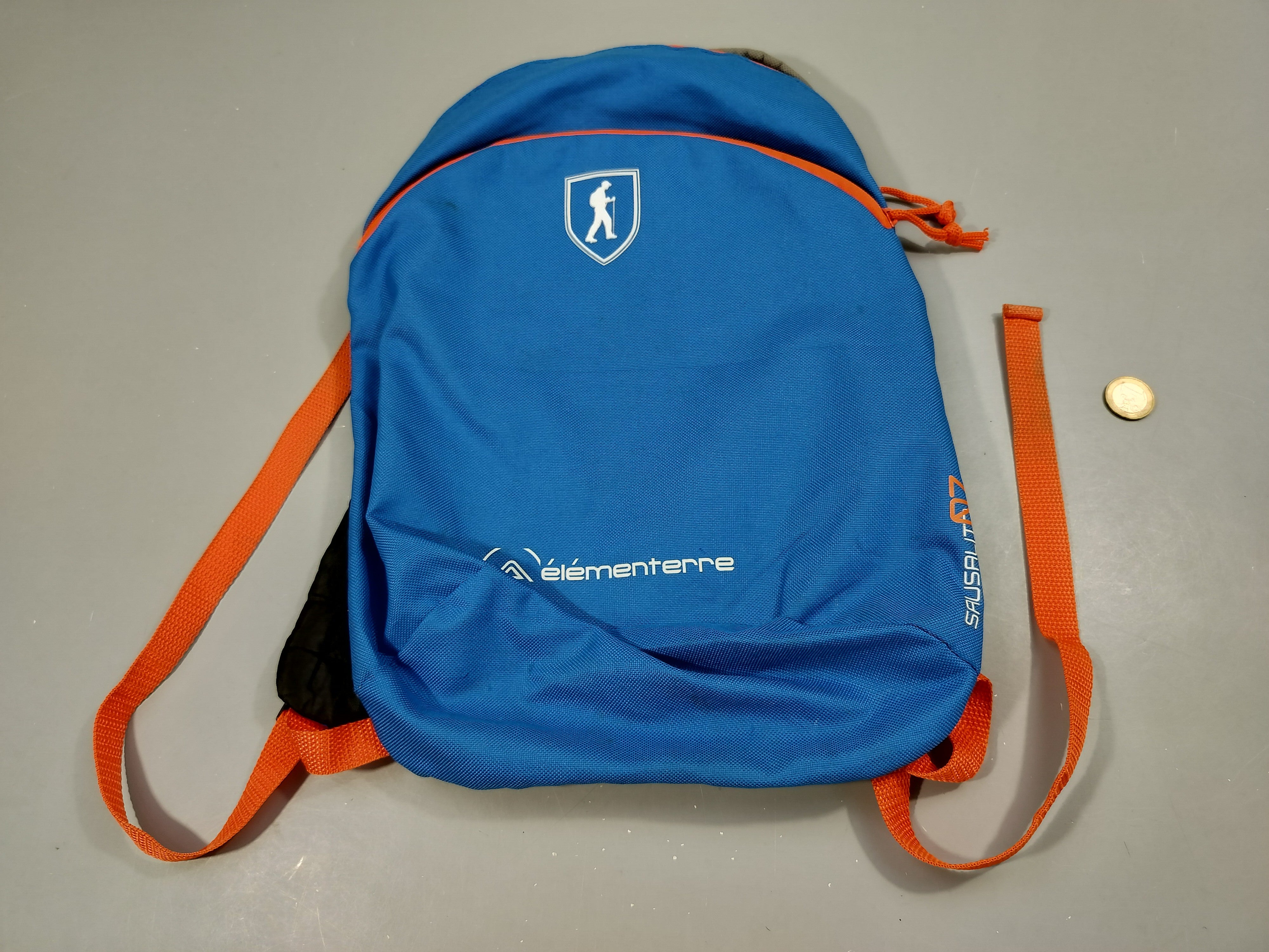 Sac à dos bleu, orange 