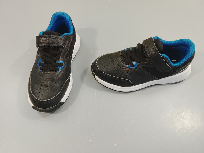 Baskets Artengo bleu et noir -30, moins cher chez Petit Kiwi