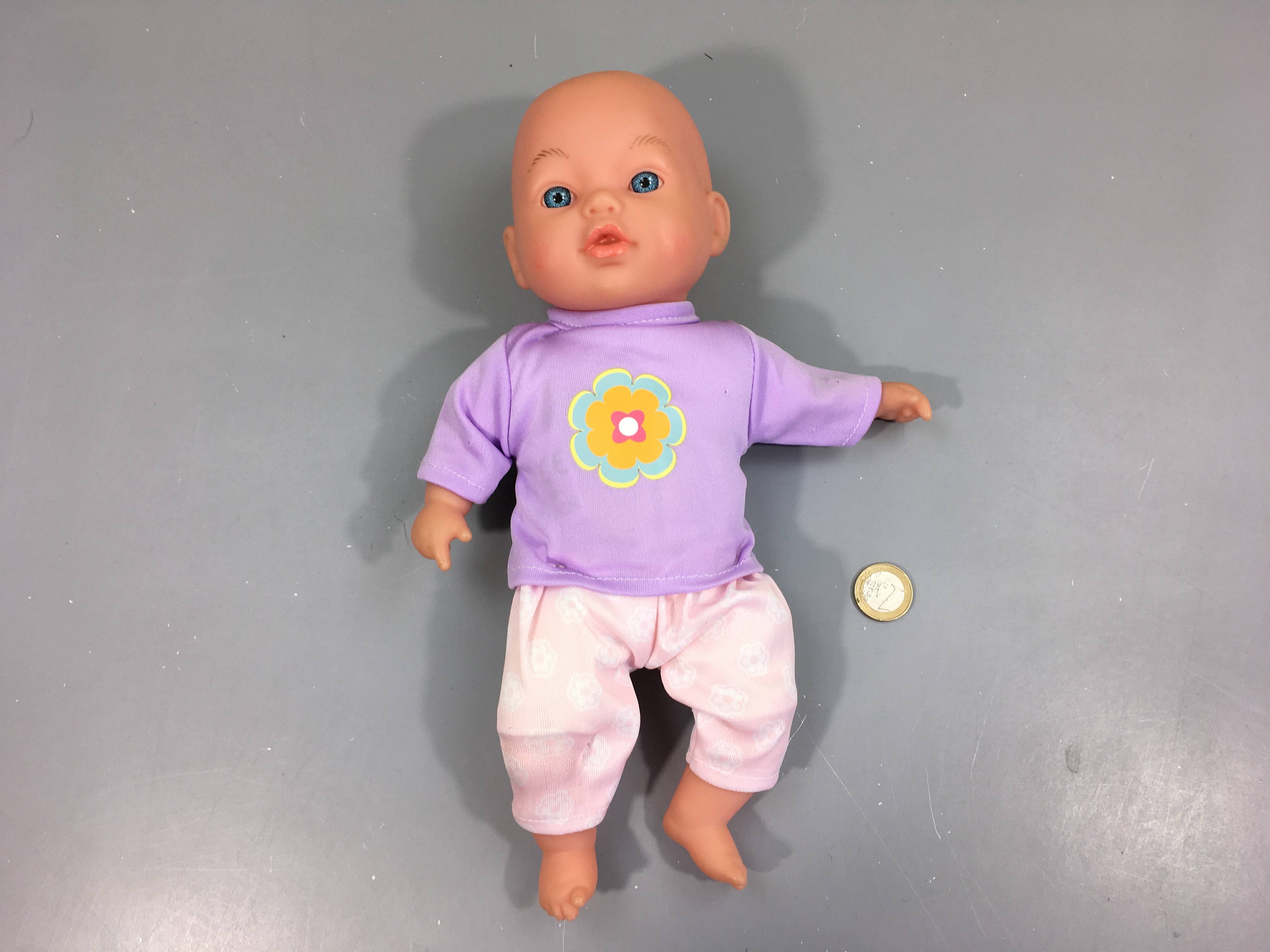 Bébé corp souple 30cm (Tenue avec petits trous)