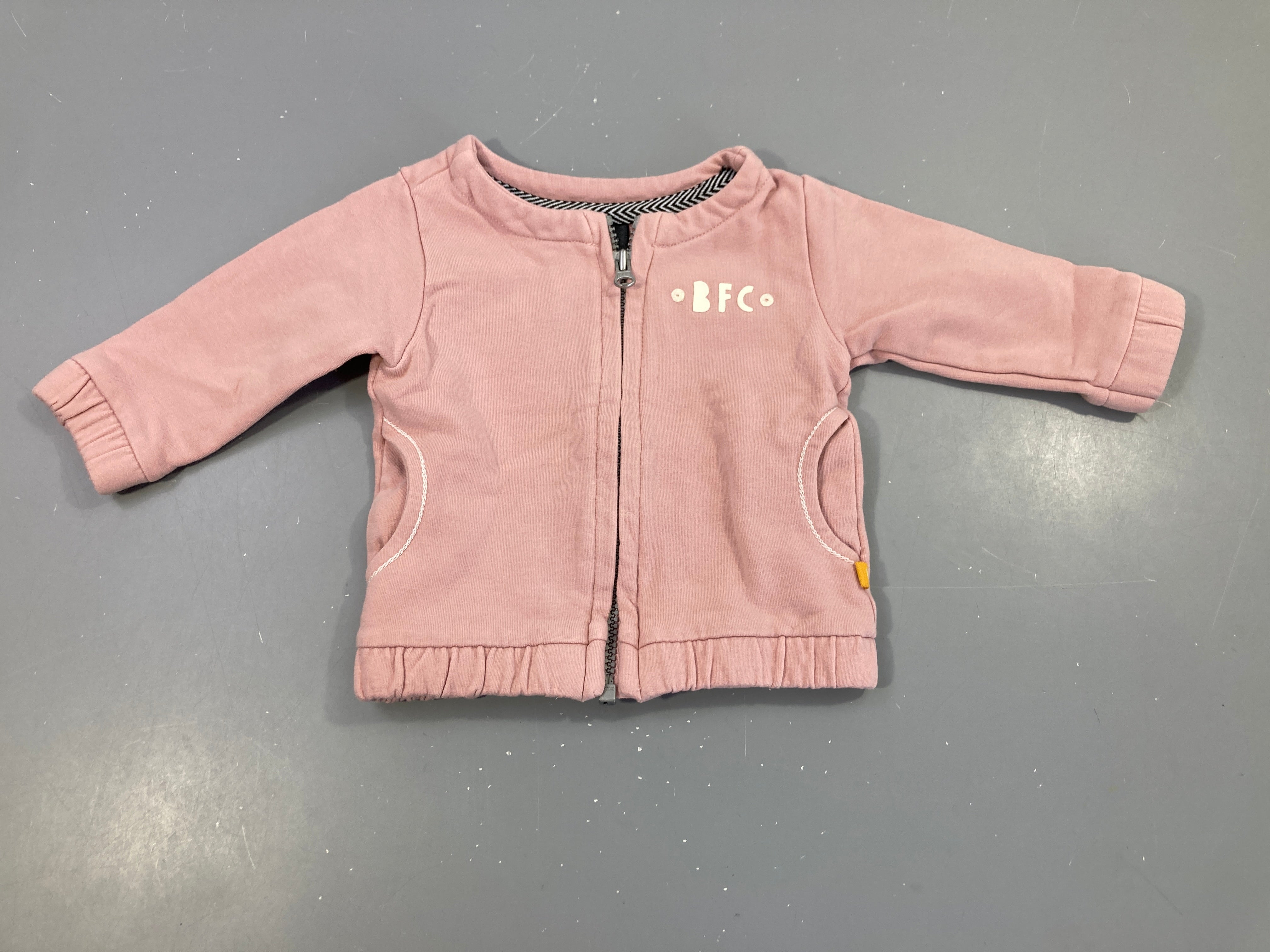 Sweat zippé rose BFC