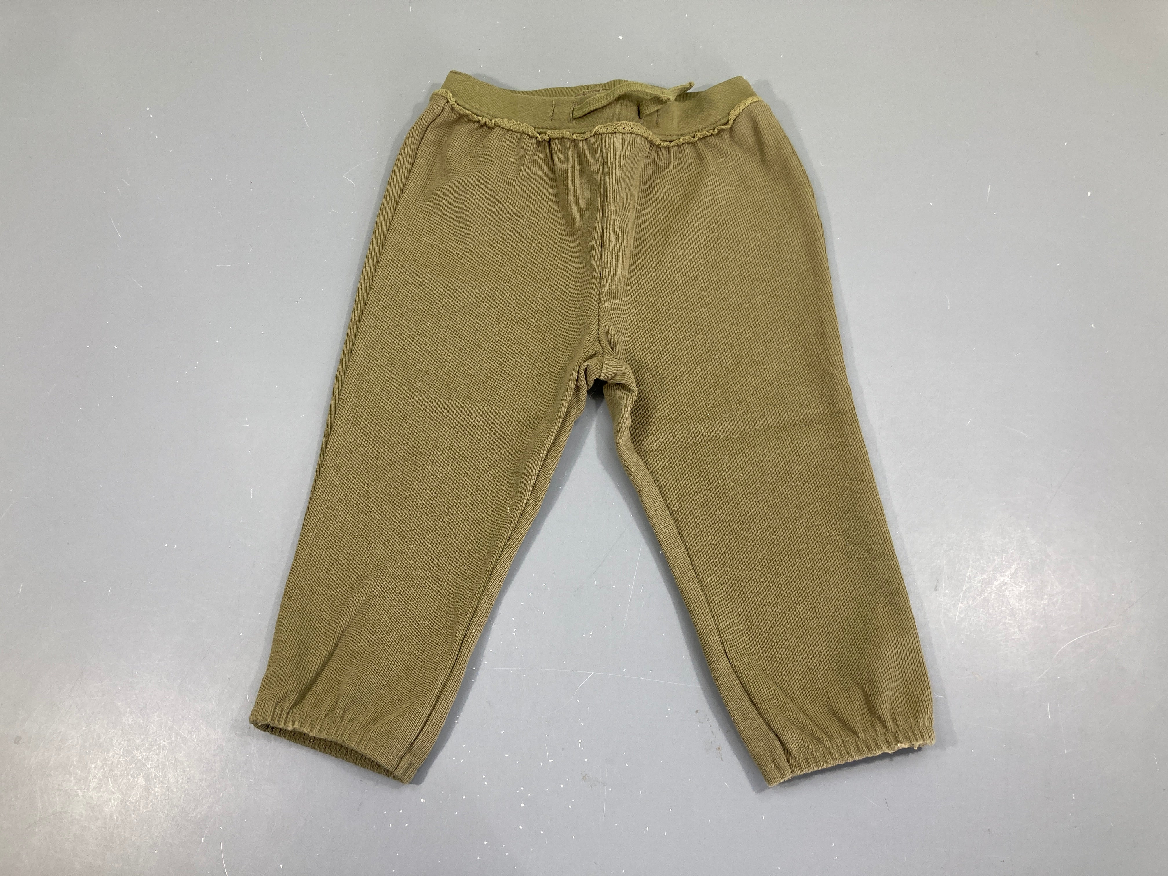 Pantalon jersey kaki côtelé, légèrement bouloché