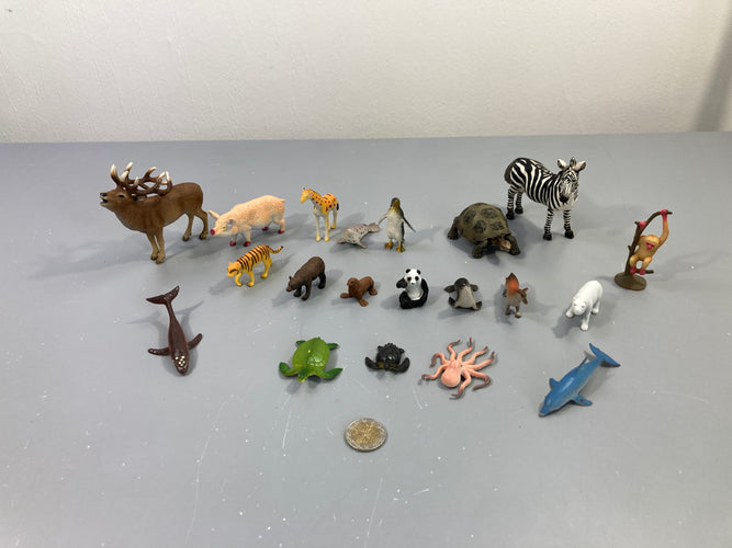 Lot de 20 figurines animaux, moins cher chez Petit Kiwi
