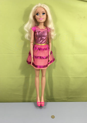 Grande poupée Bar.bie 71cm, moins cher chez Petit Kiwi