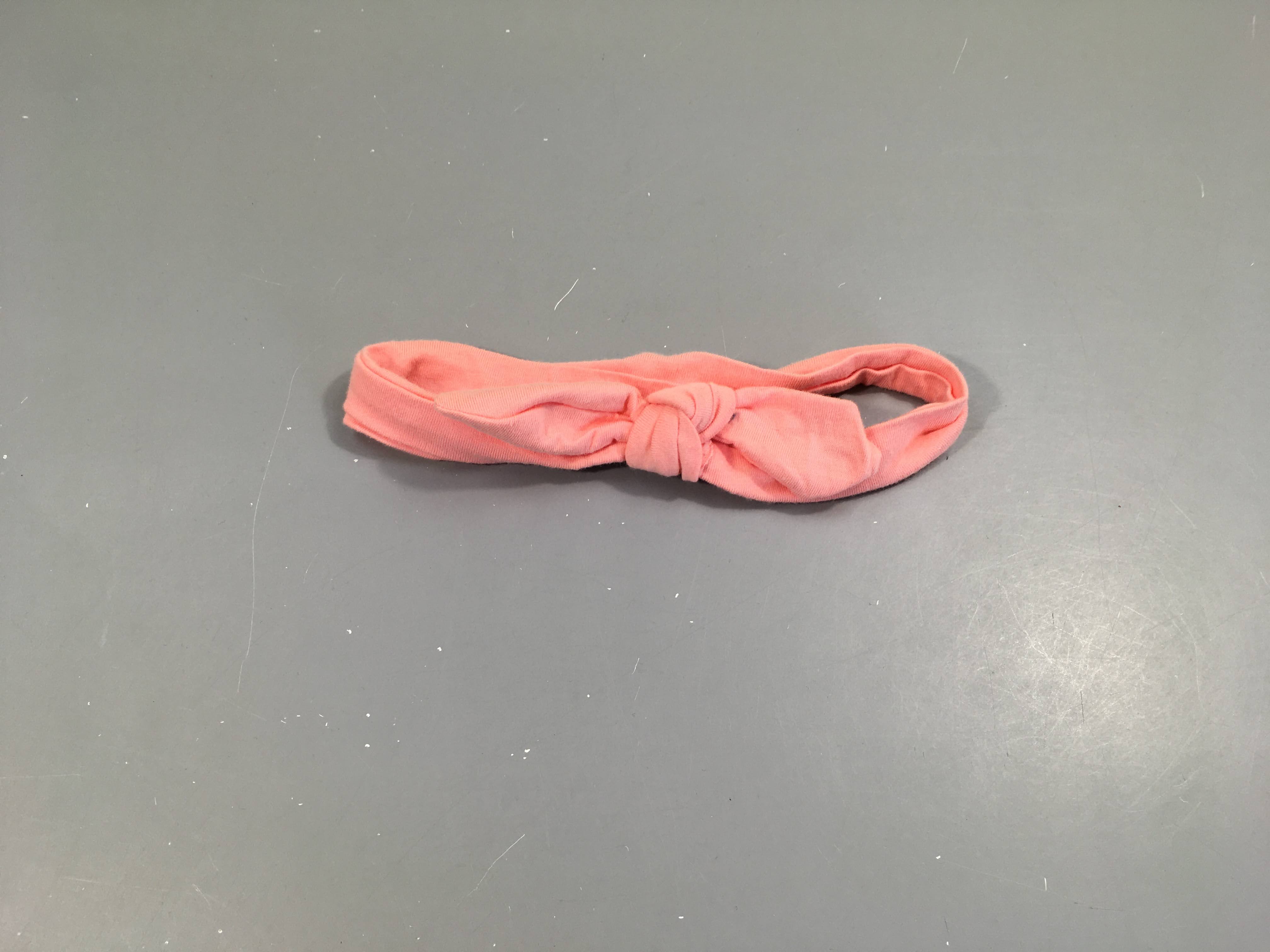 Bandeau saumon noeud