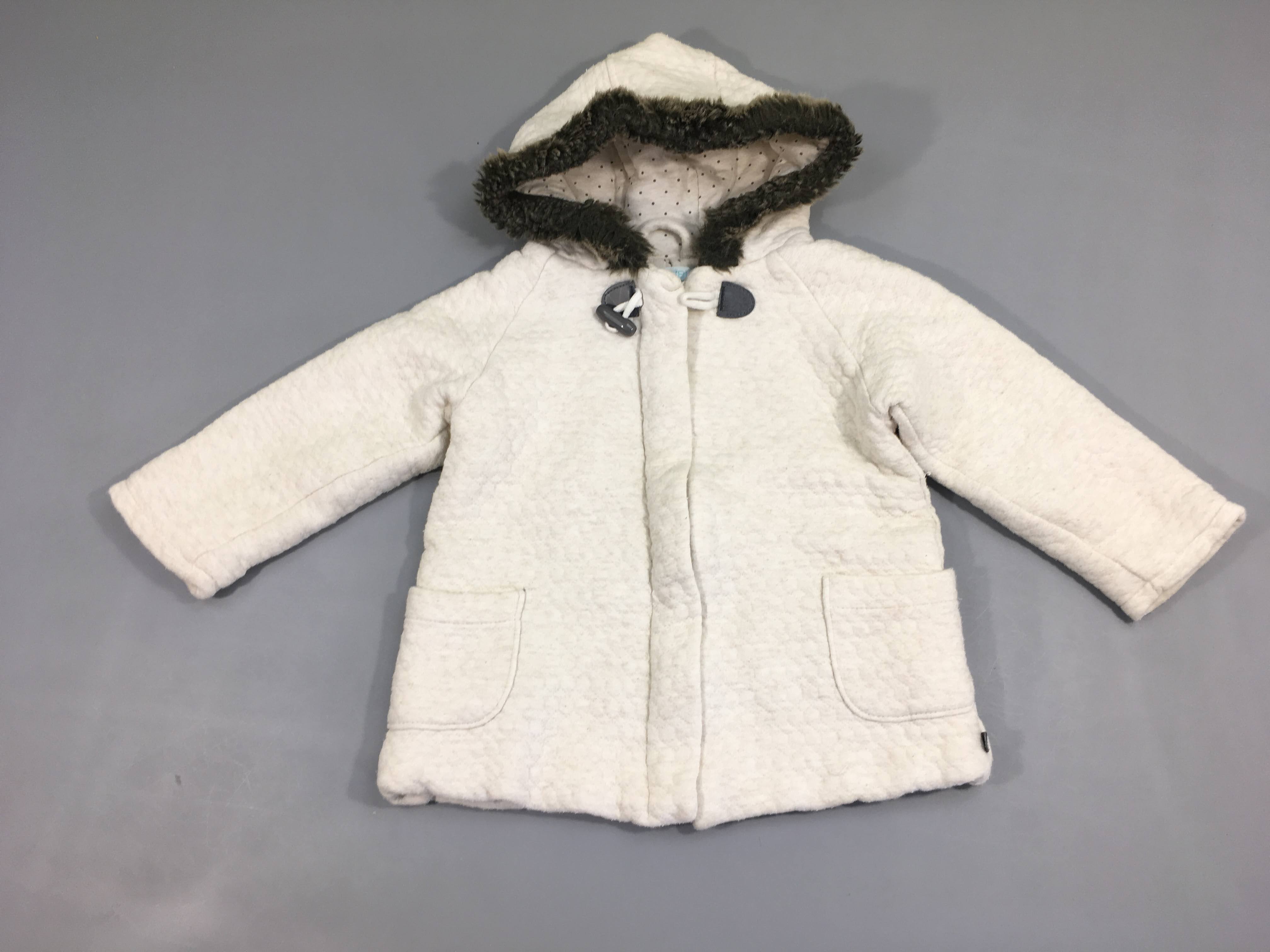 Veste zippée molleton écru texturée à capuche fausse fourrure, légèrement bouloché