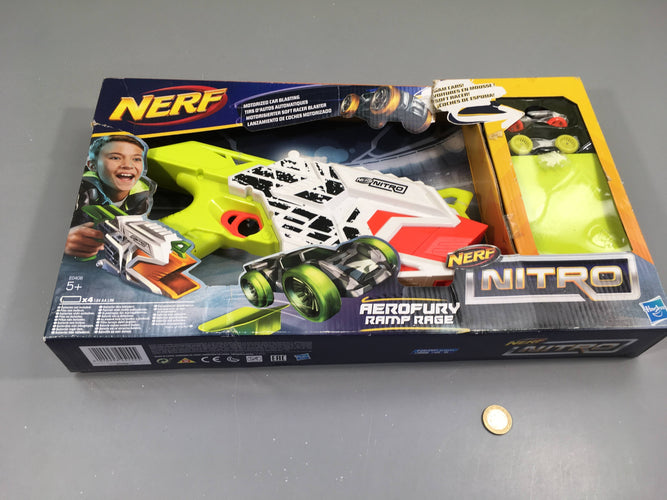 NERF Nitro, tirs d'autos automatiques , 5 ans +, NEUF, moins cher chez Petit Kiwi