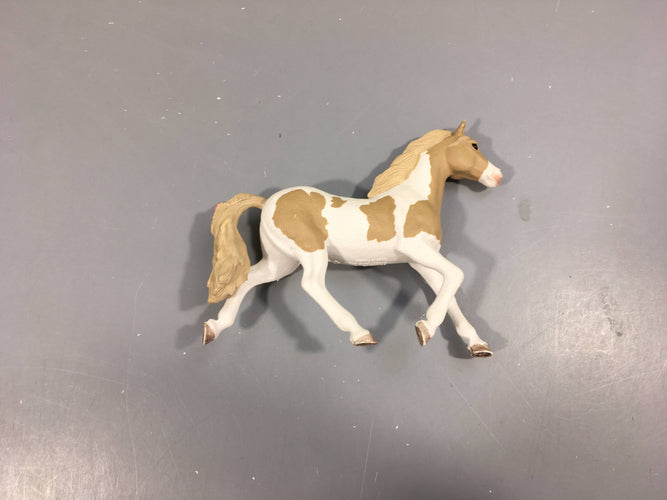Cheval Schleich, moins cher chez Petit Kiwi