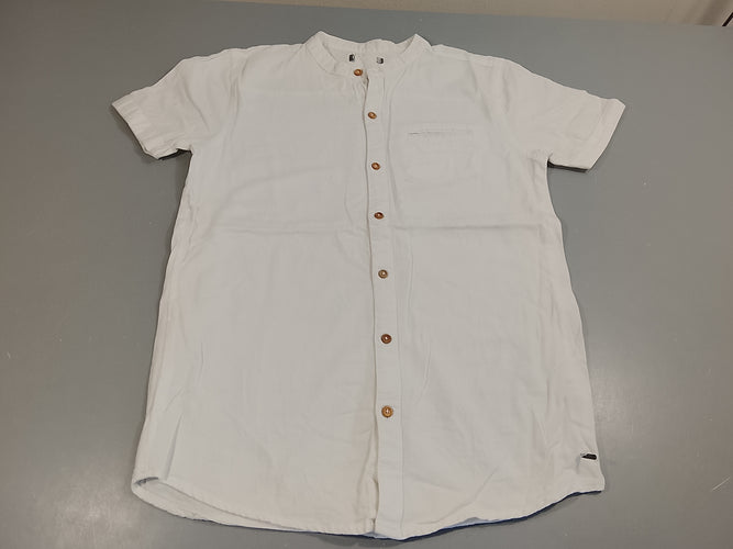 Chemise m.c blanc texturé , col mao, poche chino, moins cher chez Petit Kiwi