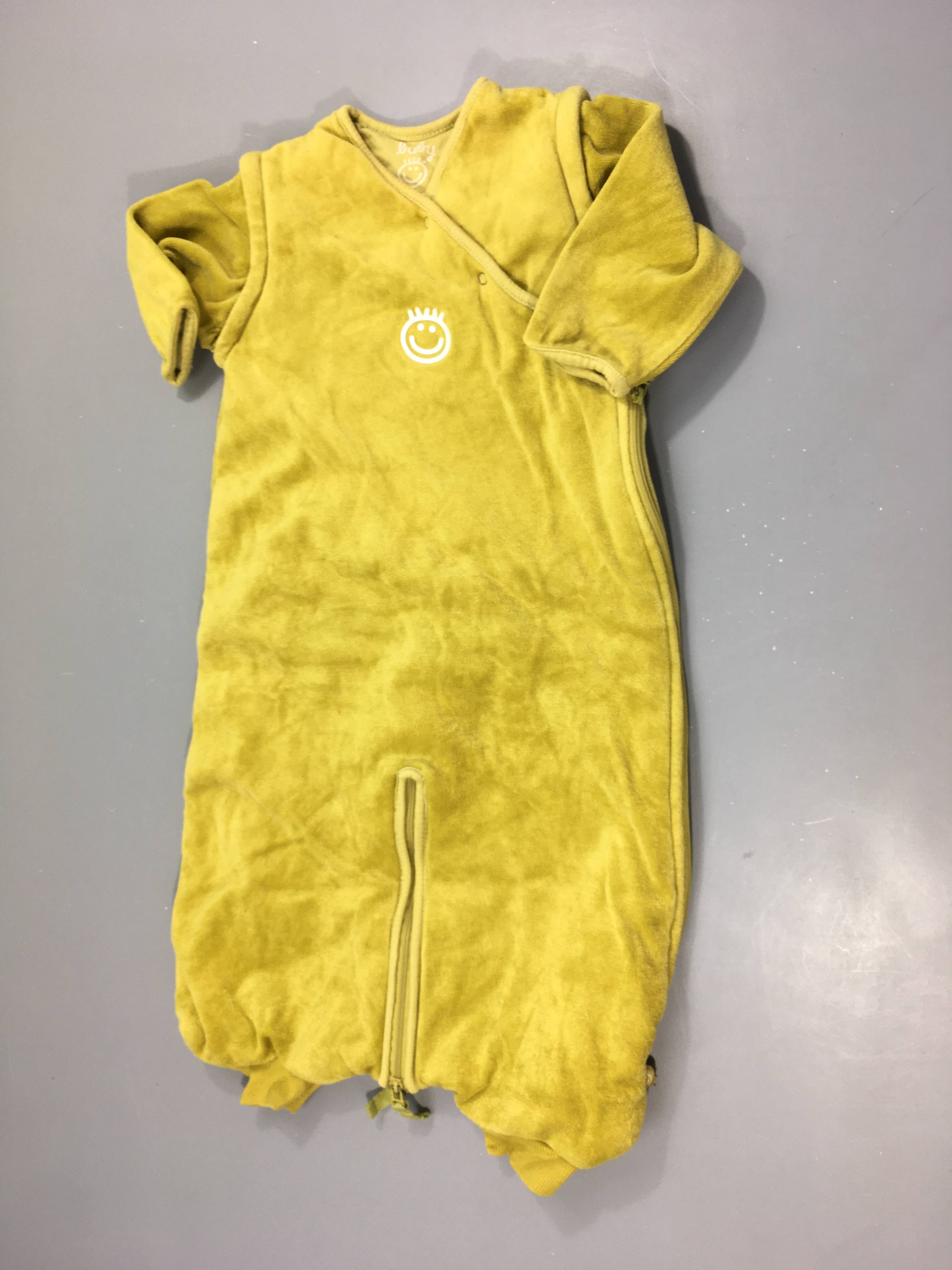 Sac de couchage vert anis velours légèrement ouatiné manches amovibles 70 cm