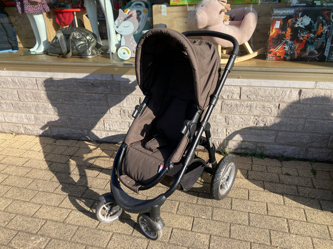 Poussette duo Ur.ban gris/rose, assise (manque barre à l'avant) + nacelle + siège coque Pebble Maxi-Cosy (sans adaptateurs) + chancelière, moins cher chez Petit Kiwi