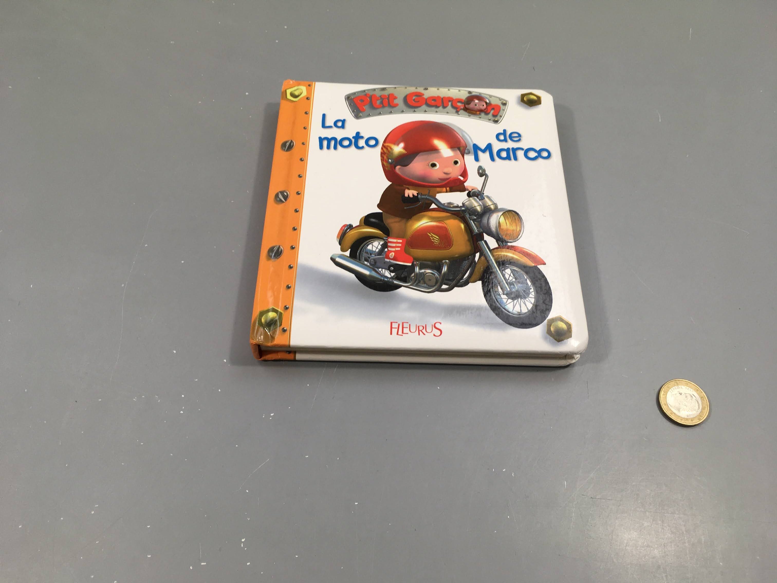 6-La moto de Marco-P'tit garçon