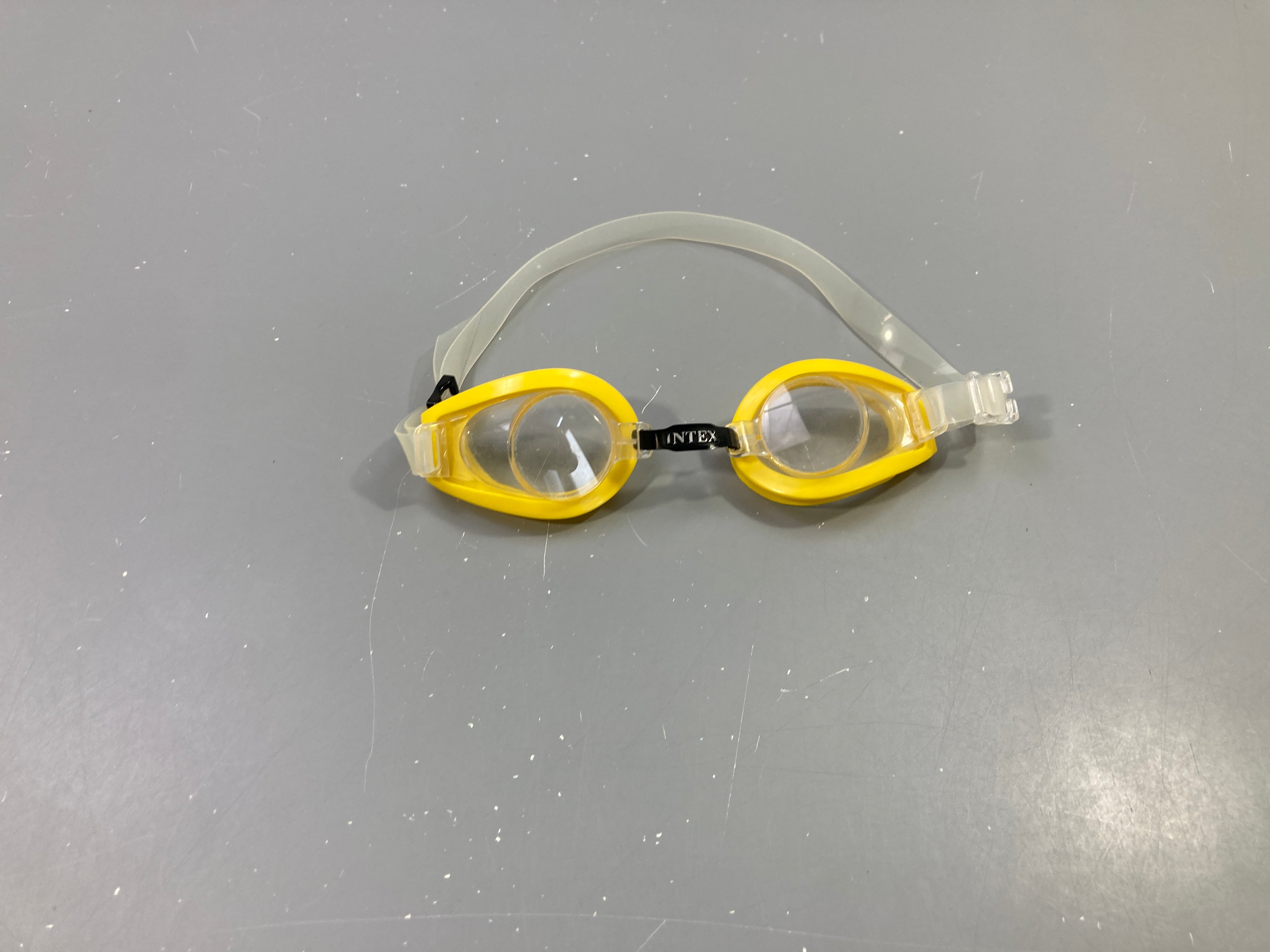 Lunettes de natation jaune intex