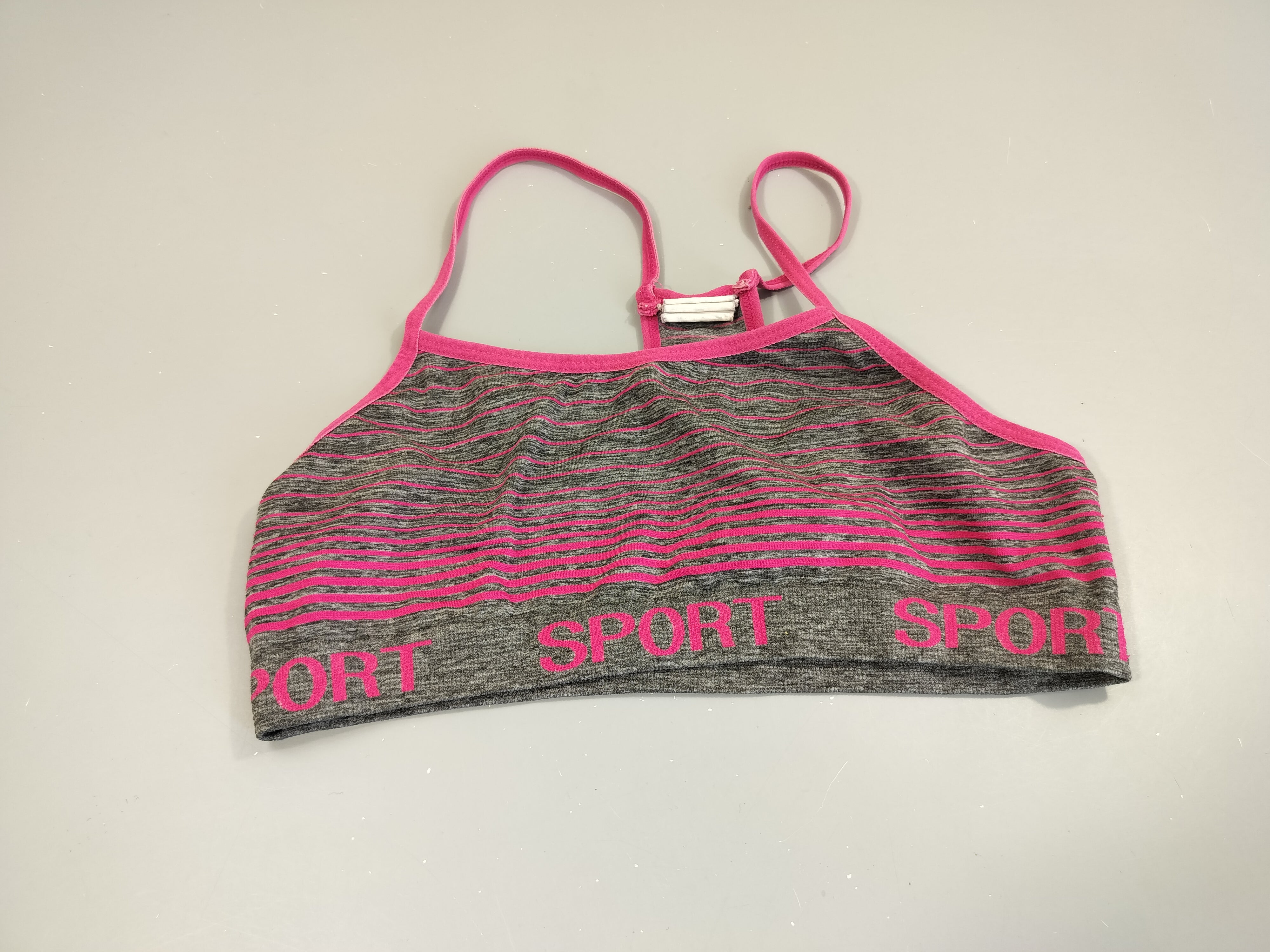 Brassière de sport gris flammé, rayé rose fuchsia