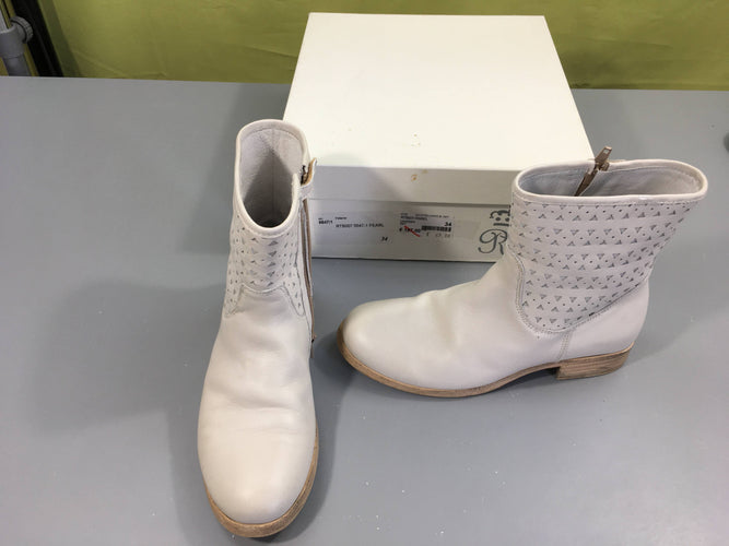 Botillons blanc cassé ajouré, moins cher chez Petit Kiwi