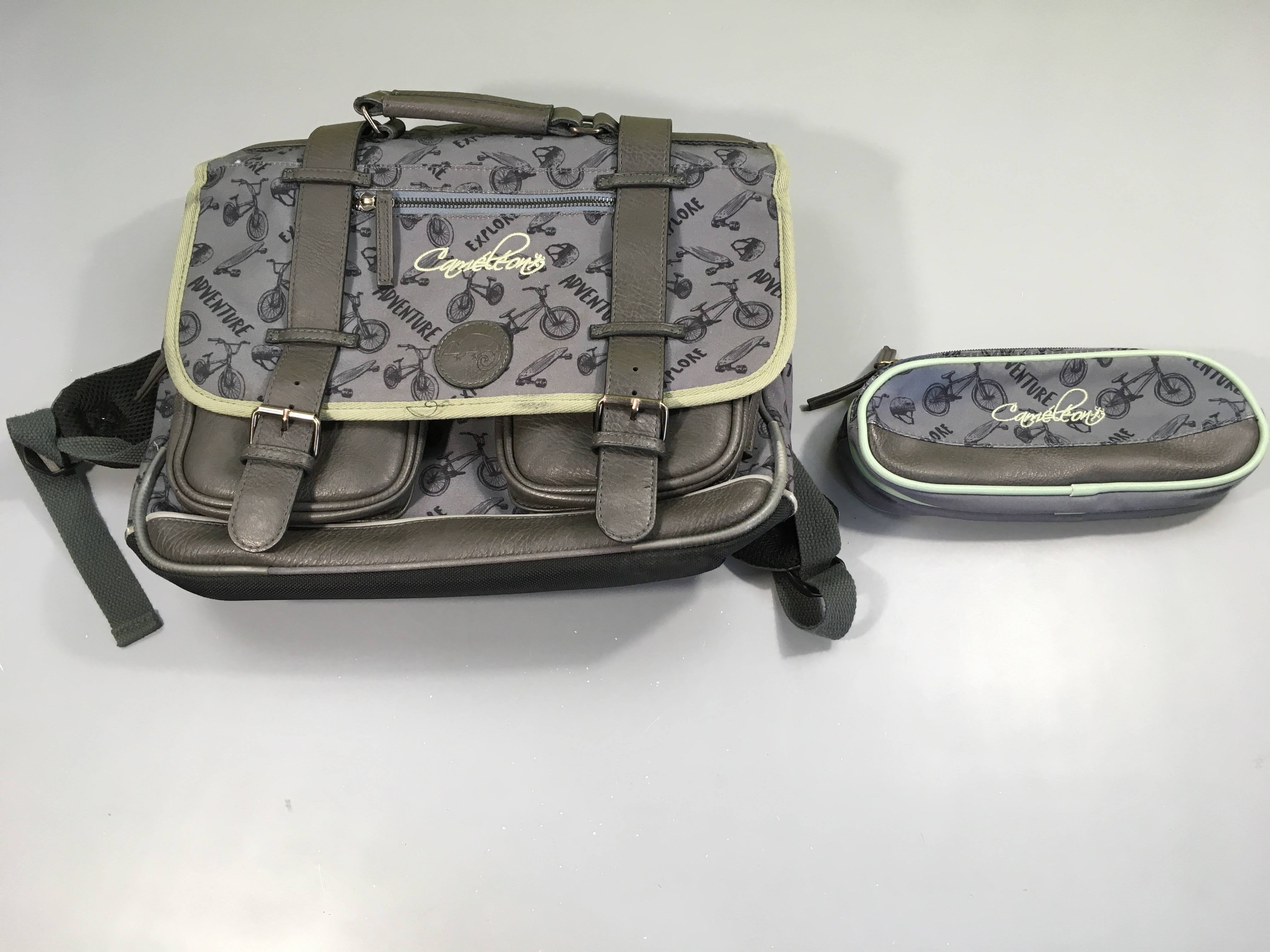 Cartable 2 compartiments vintage ur.ban 35 cm (Prix neuf 70€) + pochette (Prix neuf 22€), Caméleon