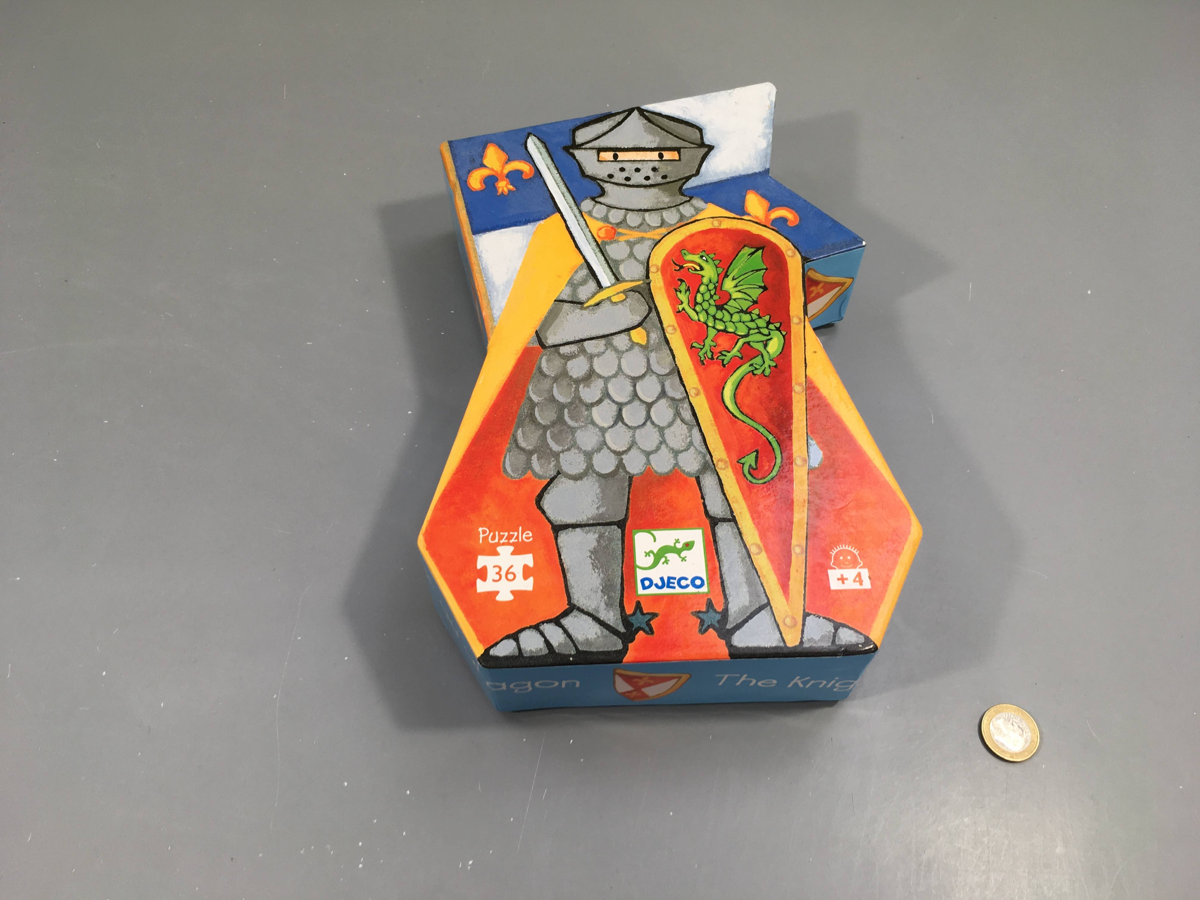 Puzzle Le Chevalier au Dragon - 36pc - Complet