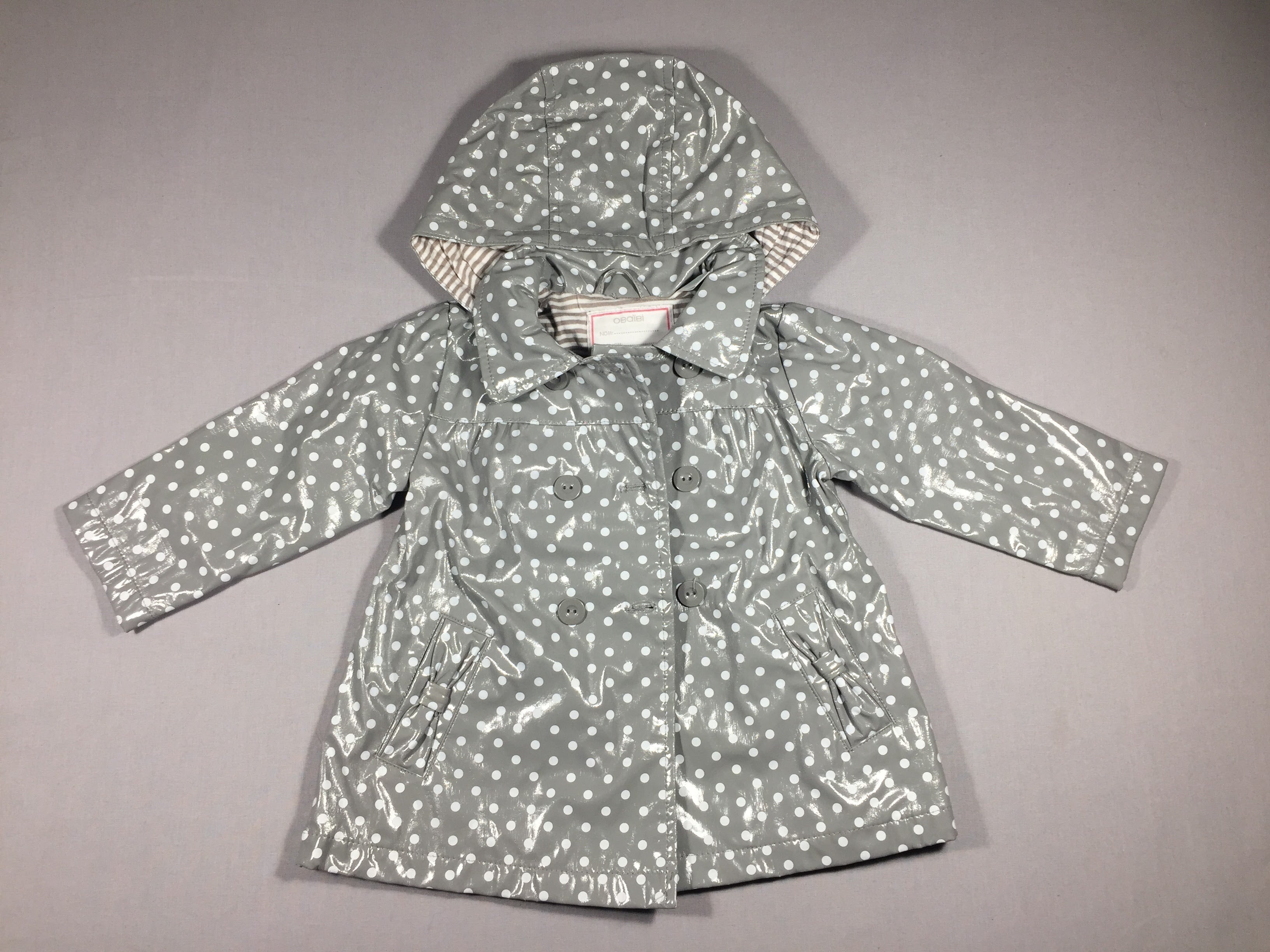 Manteau à capuche amovible - toile cirée grise - pois blancs
