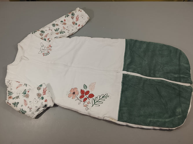 Sac de couchage velours blanc et vert motifs faons et fleurs . Manches ammovibles Petit Béguin 18-36m, moins cher chez Petit Kiwi