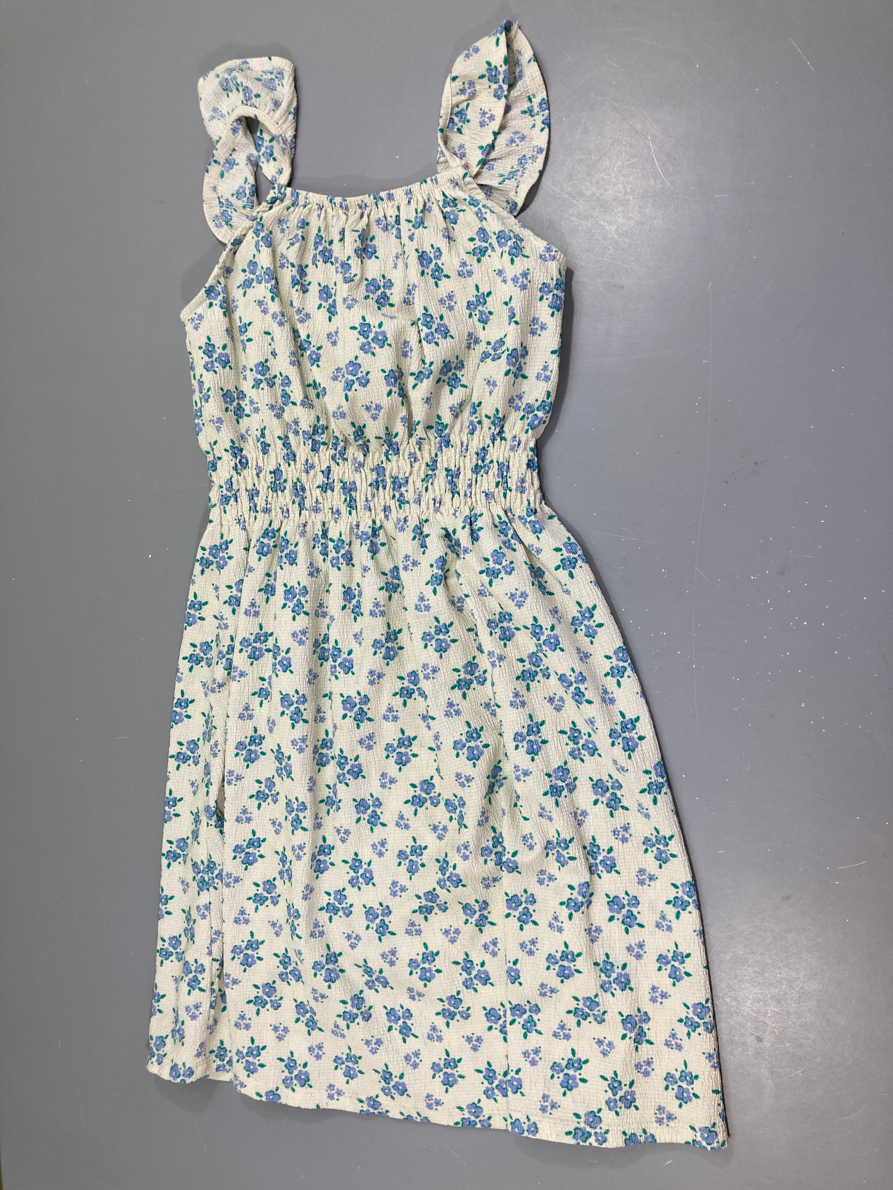 Robe fines bretelles mousseline blanc fleurs bleues