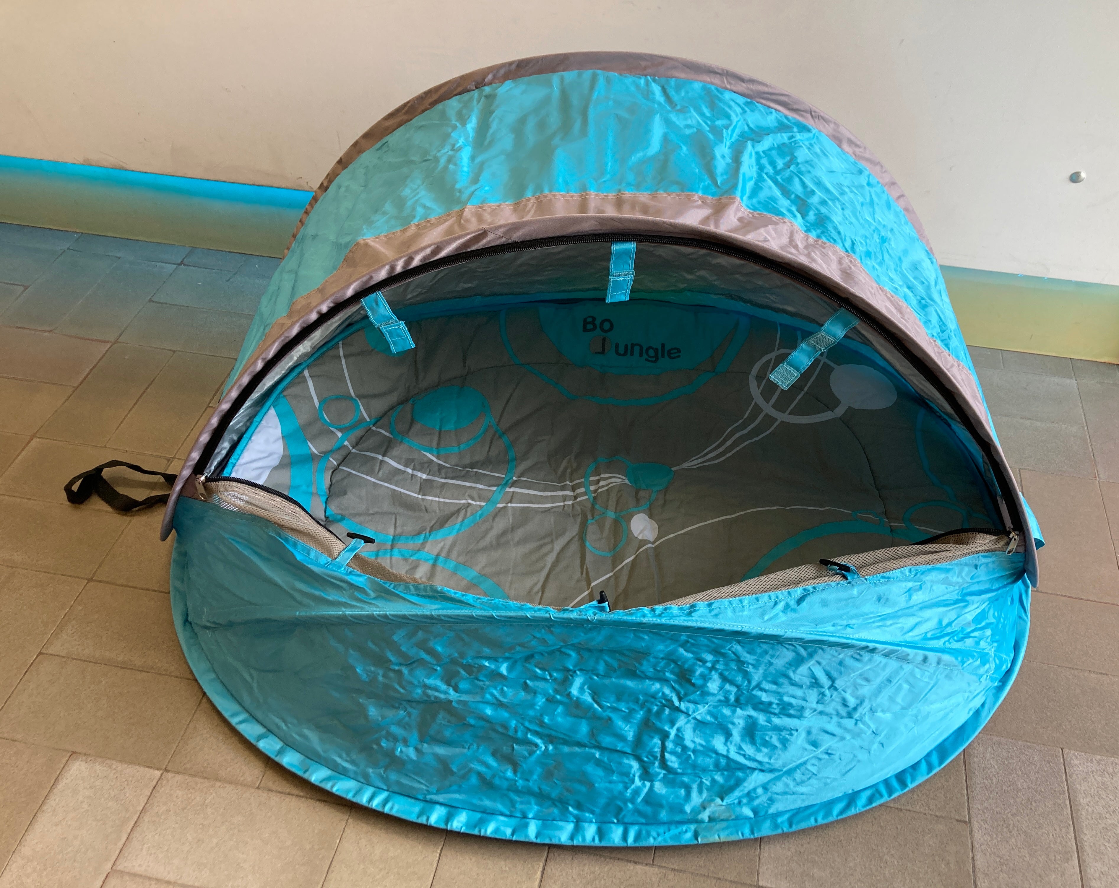 Tente anti-uv B-Play Pop Up Bed, Bo-jungle Manque juste les peluches à suspendre