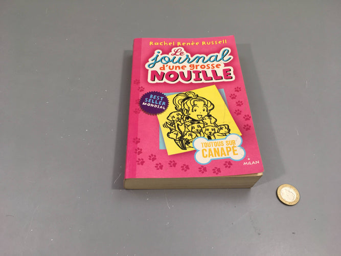 10-Toutous sur canapé-Le journal d'une grosse nouille, moins cher chez Petit Kiwi