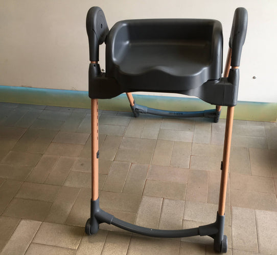 Minla Chaise haute réglable et évolutive, 0-14 ans, 60 kg max, moins cher chez Petit Kiwi