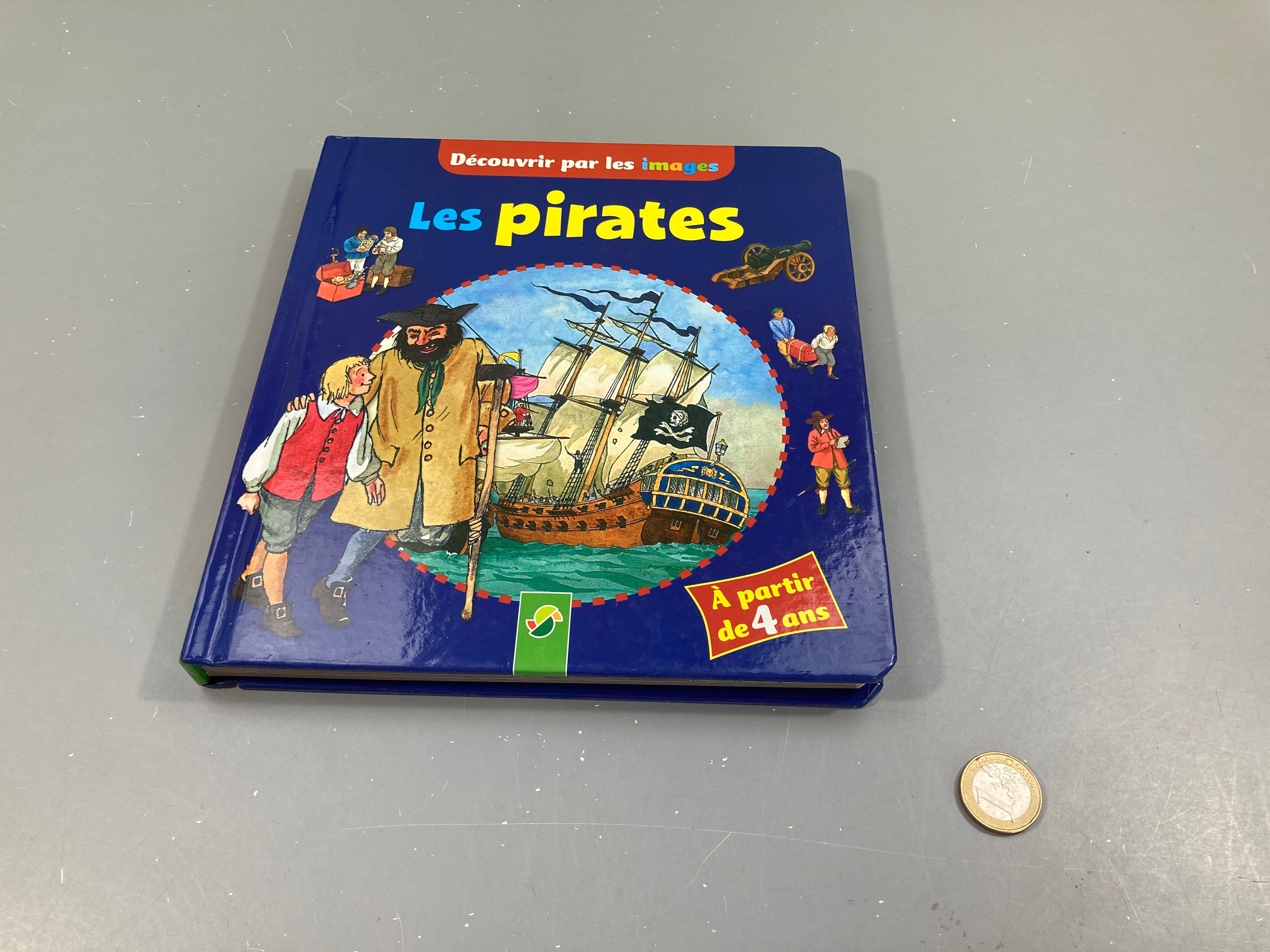 Découvrir par les images, les pirates