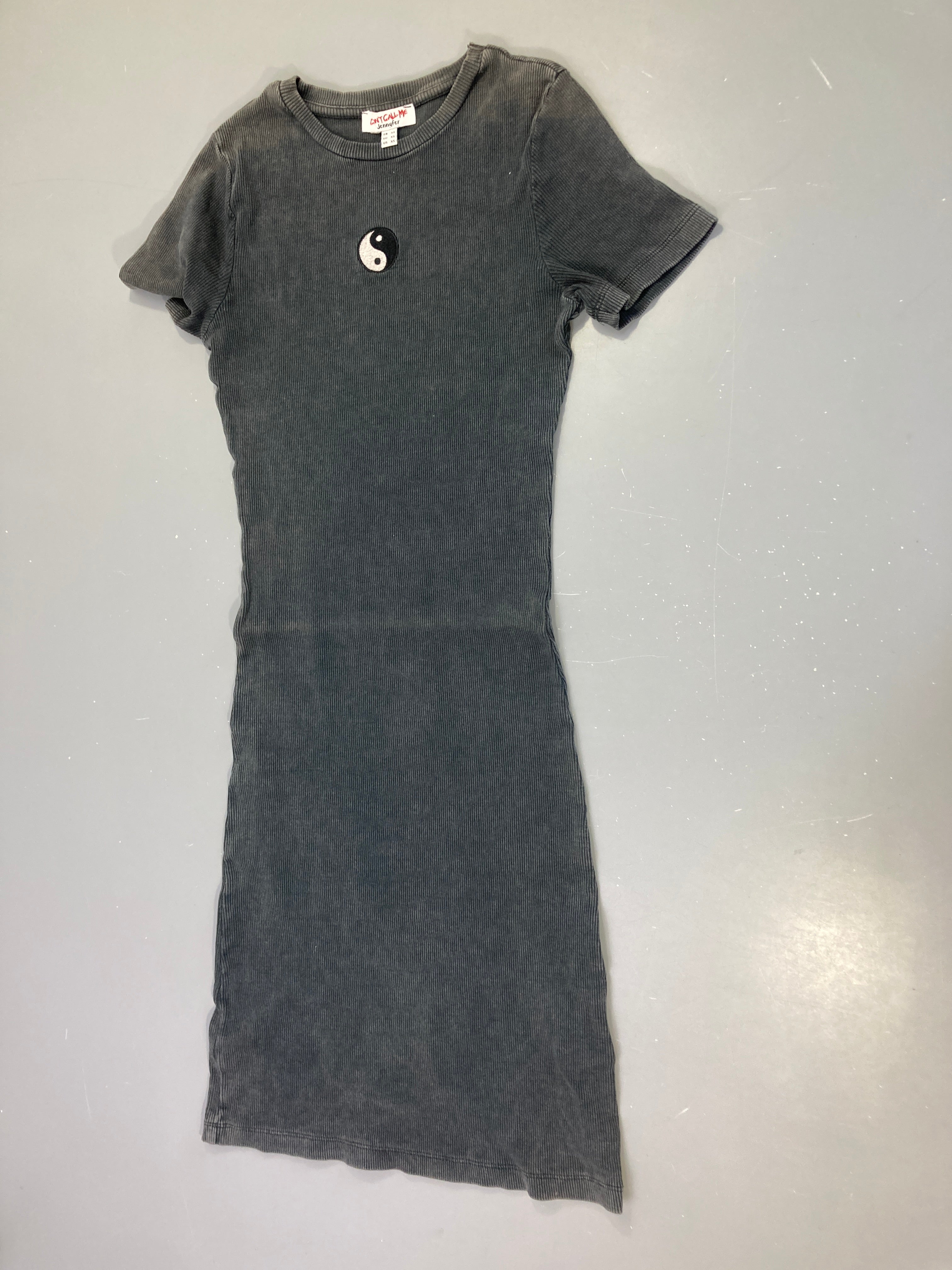 Robe m.c gris foncé, Jennyfer
