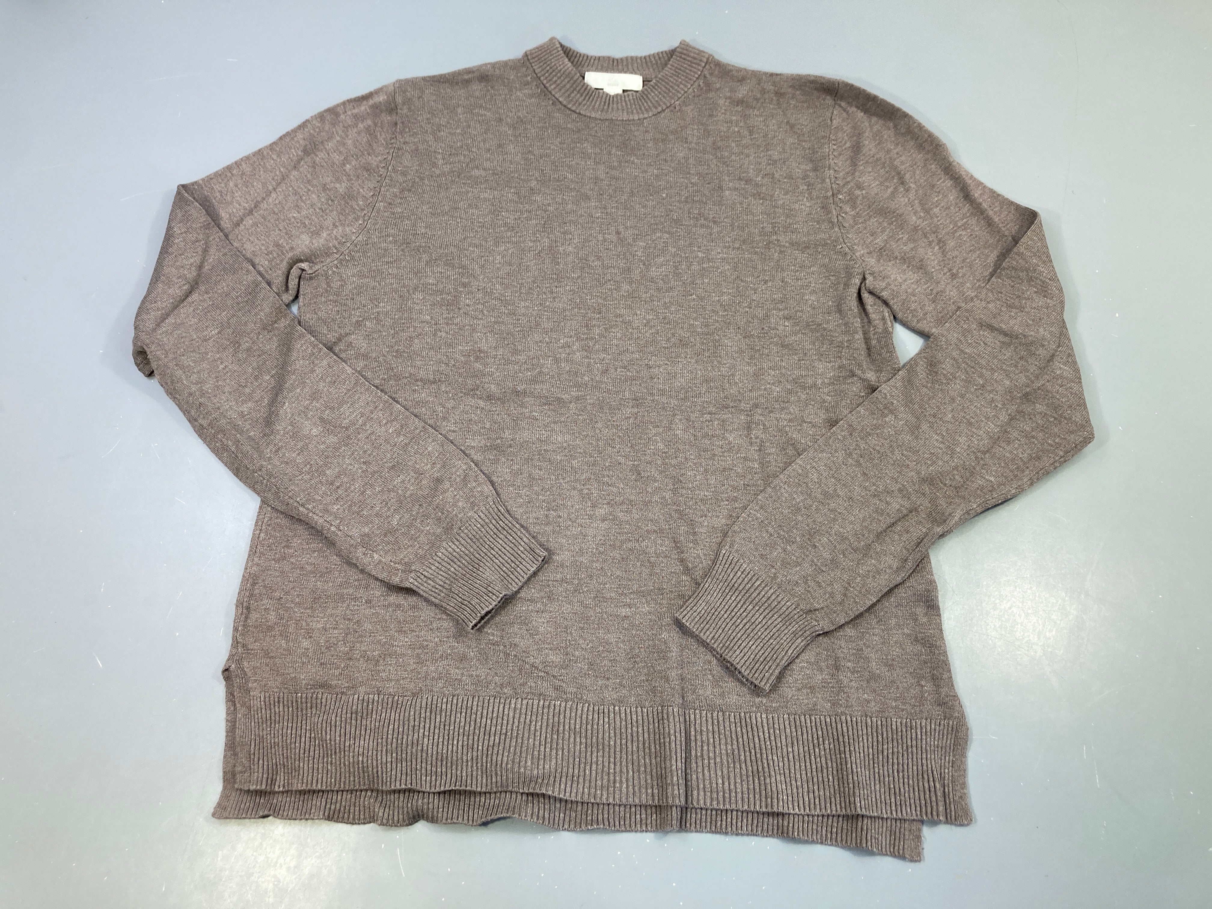 Pull m.l brun