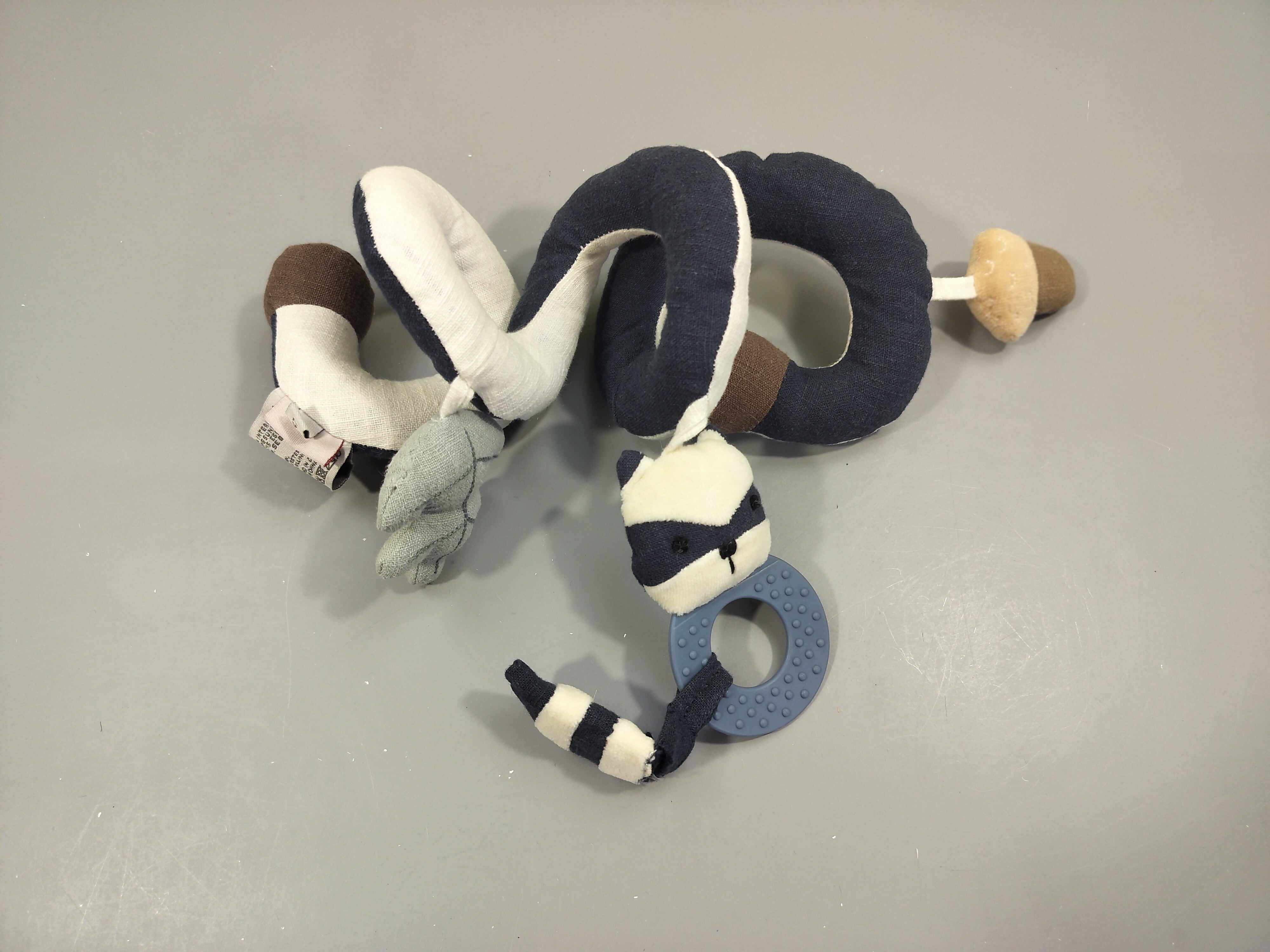 Spirale d'activités Sebra bleu marine , blanc raton laveur