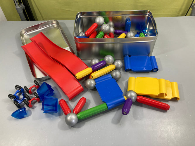 Smartmax stunt cars - complet mais avec des pièces de couleurs différentes et pièces supplémentaires, 65€ neuf, moins cher chez Petit Kiwi