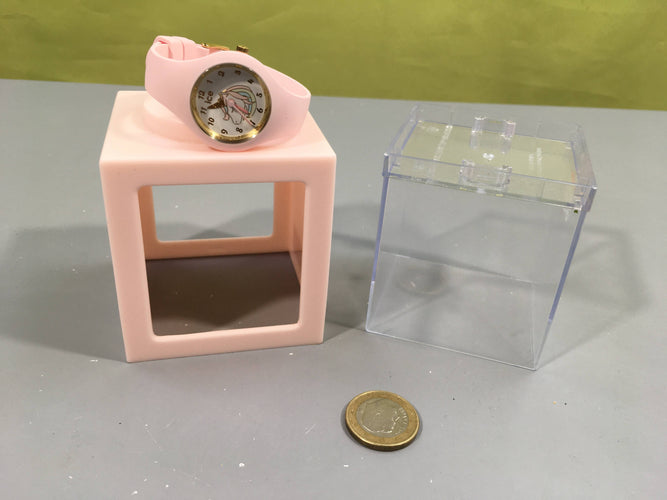 Montre Ice Fantasia Pink, jamais portée et pile neuve, Ice Watch, moins cher chez Petit Kiwi
