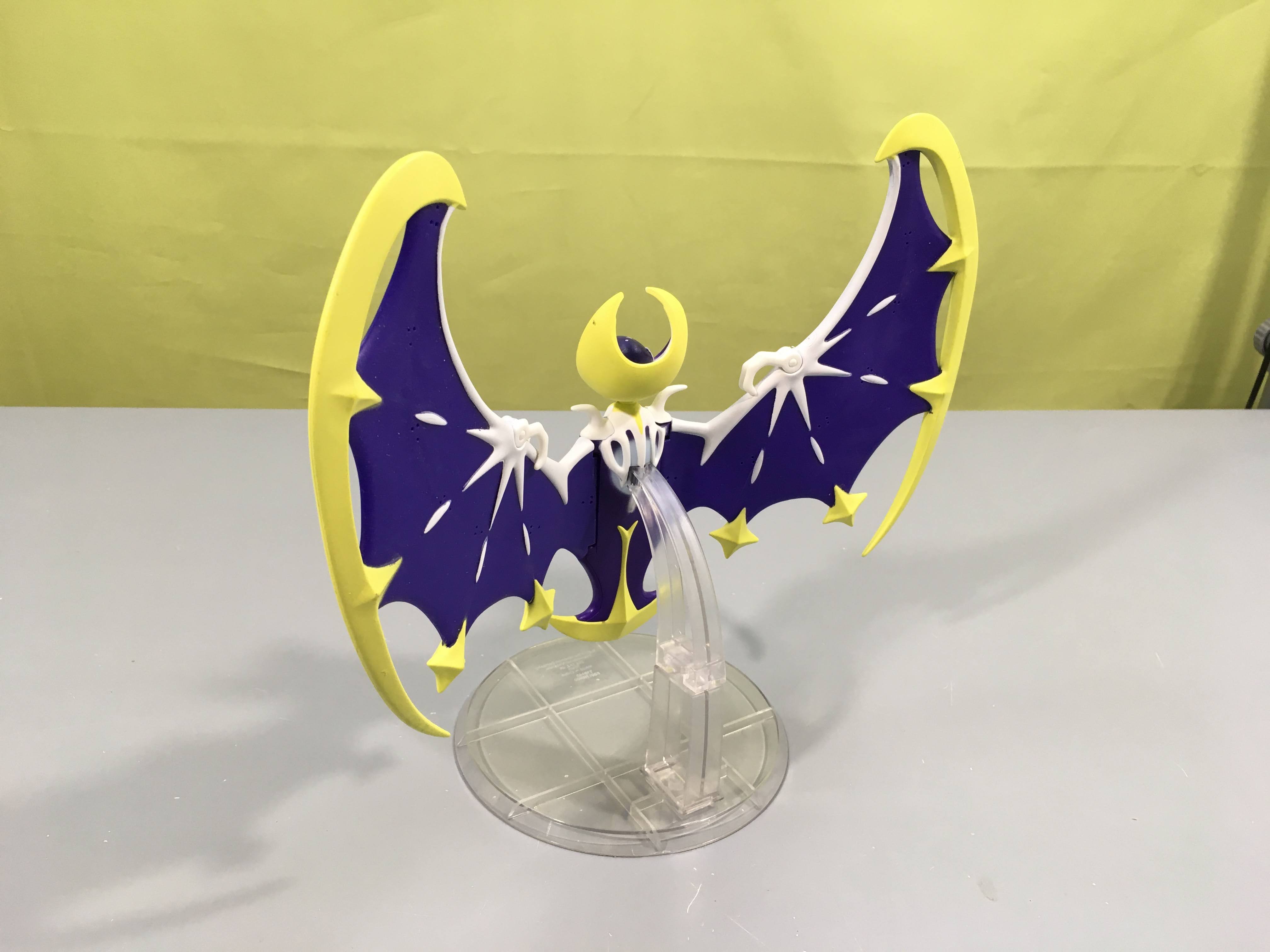 Pokémon-Figurine légendaire Lunala + Socle