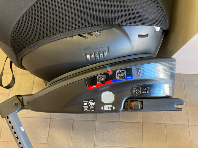 Parfait état-Siège-auto pivotant Joie Spin 360° Groupe 0+/1 de la naissance (avec le réducteur nveau né)  à 18 kg-Dos route de 0 à 9kg (9mois environ) Face route de 9 à 18Kg, moins cher chez Petit Kiwi