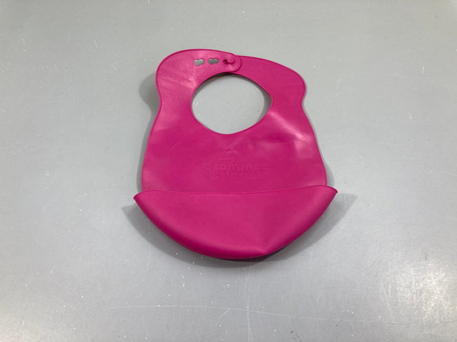 Bavoir silicone rose, traces d'usure, moins cher chez Petit Kiwi