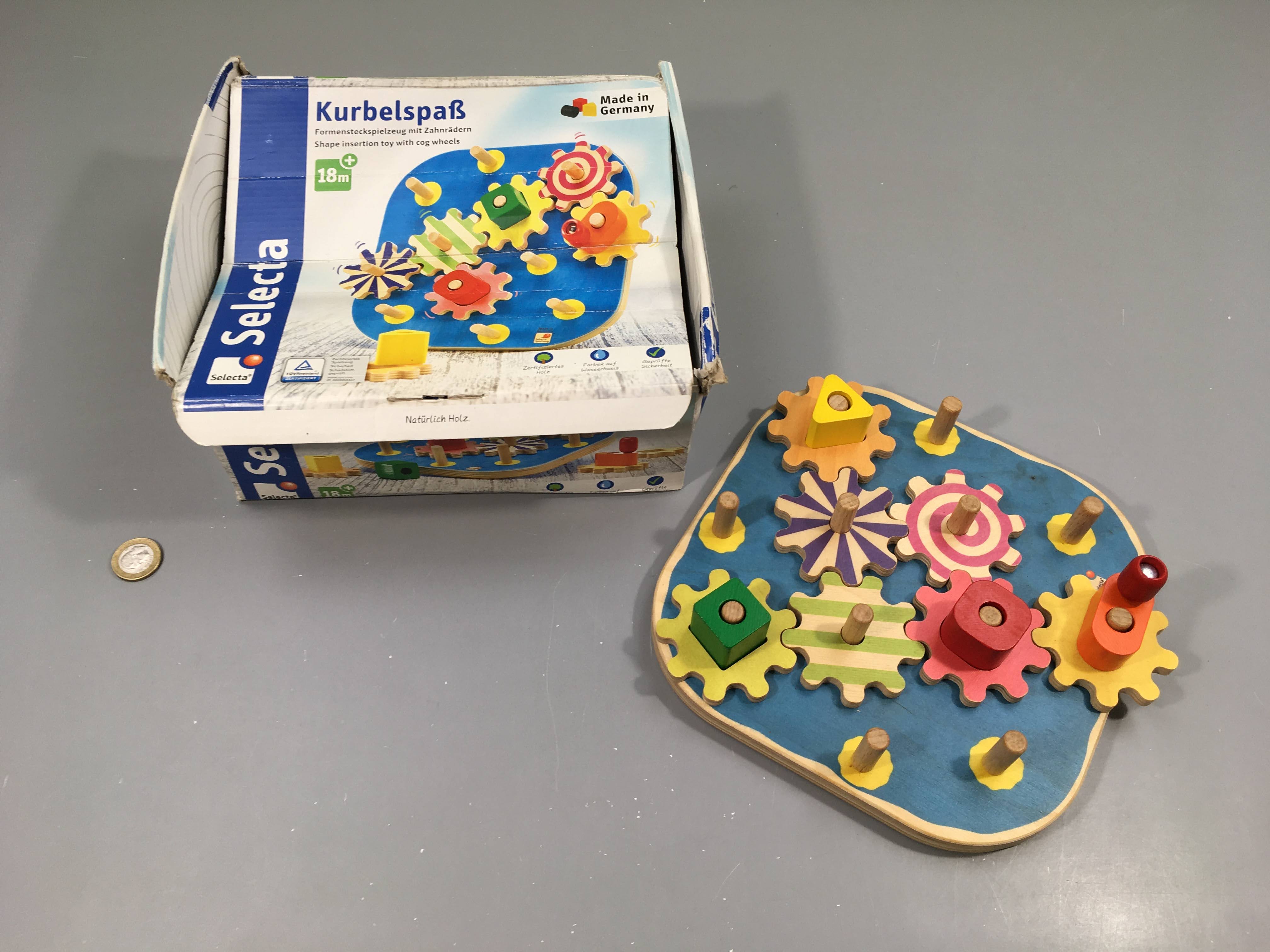 Jeu de formes empilables avec engrenages, +18m - Selecta - boite abîmée