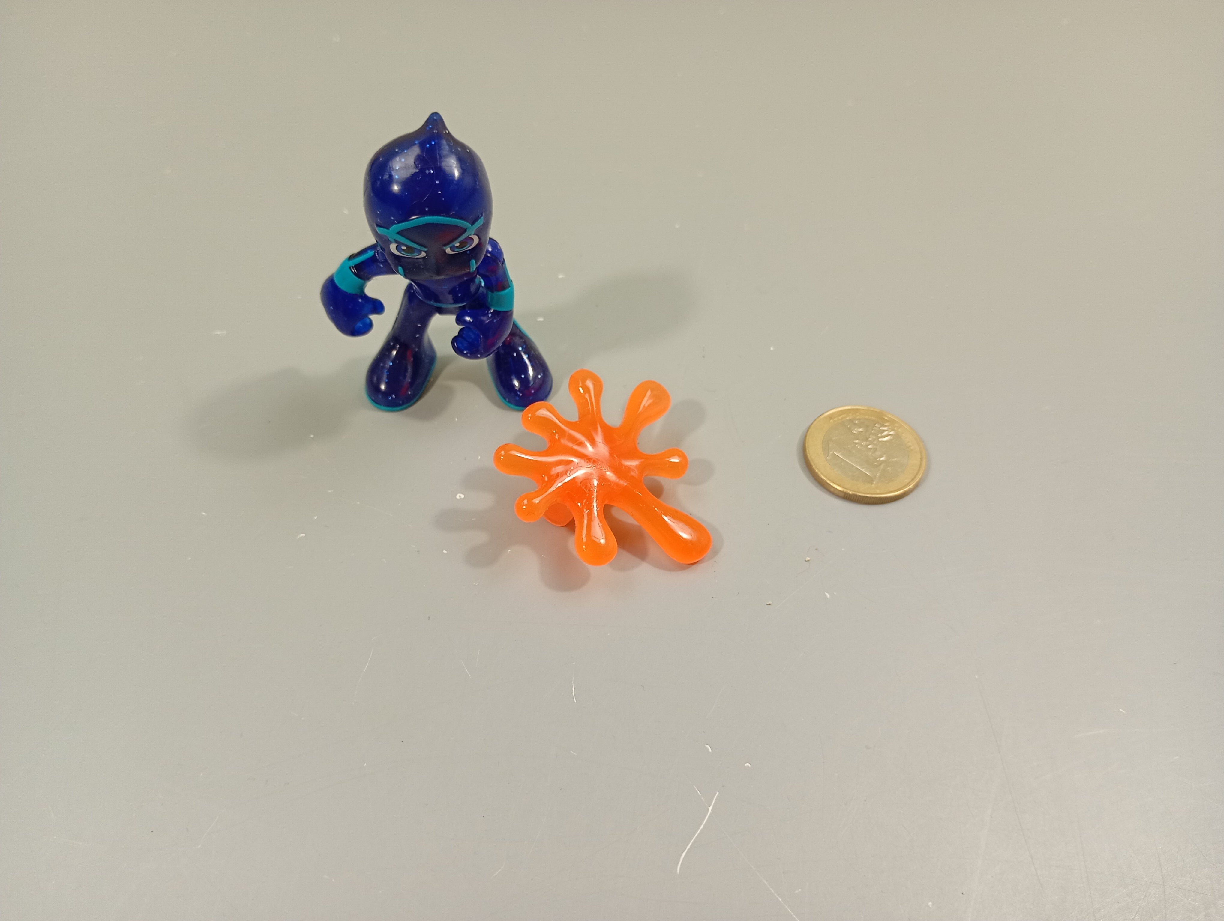 Figurine Pyjamasque Ninajaka   7cm + 1 accessoire