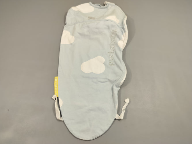 Cape d'emmaillotage Puk a baby bleu ciel, nuages blancs, couronne argentée 0-3m, moins cher chez Petit Kiwi