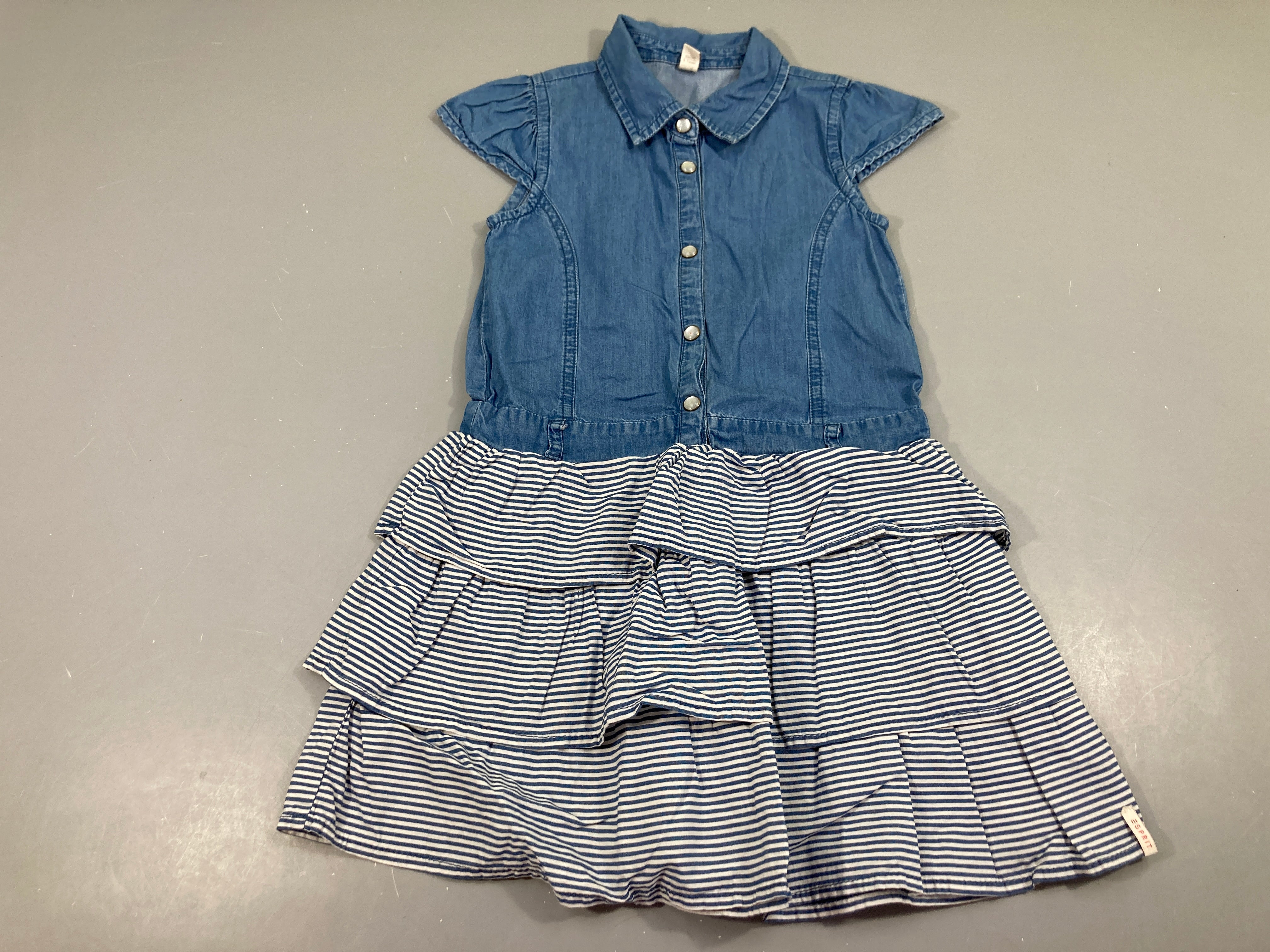 Robe chemise m.c bi-matière denim, bas rayé volants