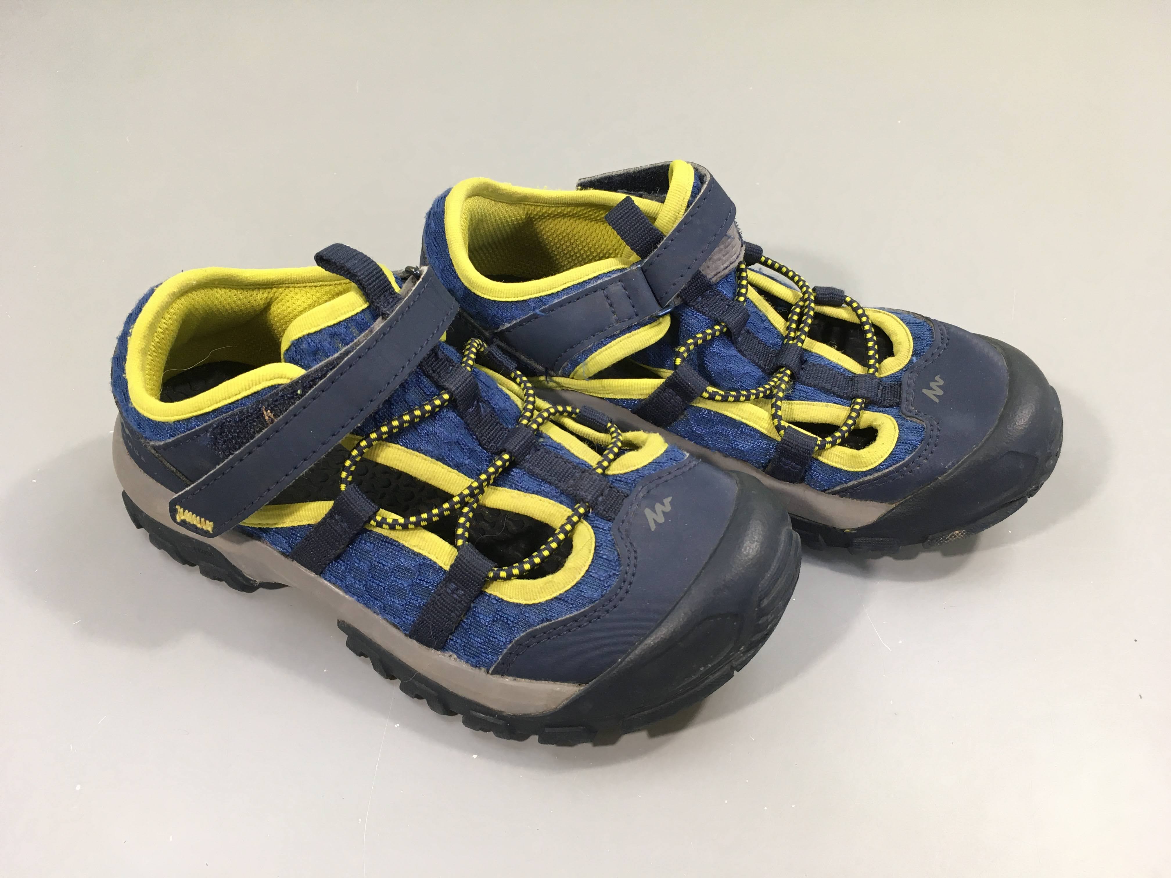 Sandales fermées bleu/jaune Cross, 32