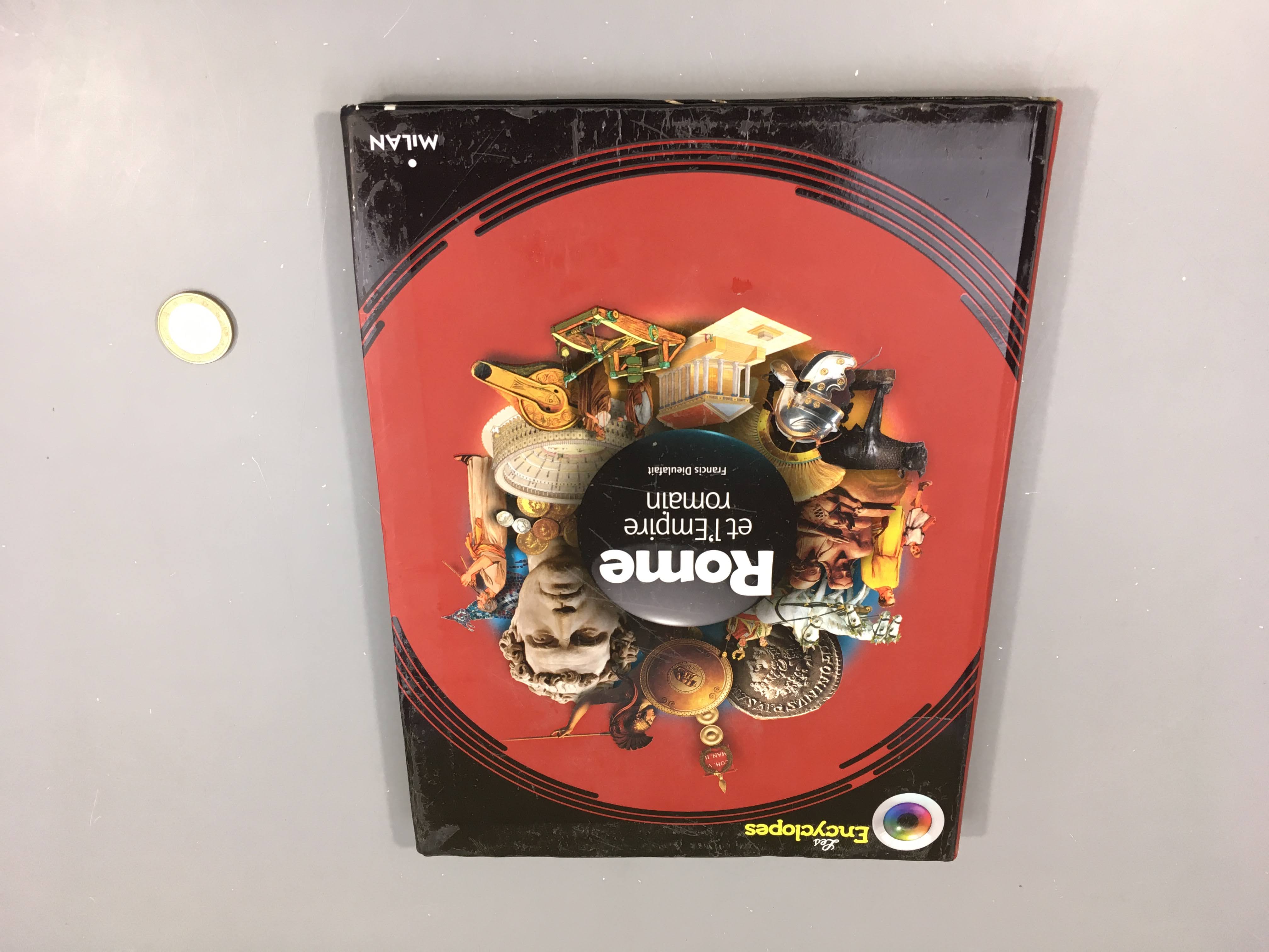 Rome et l'empire romain-Les encyclopédies-Couverture un peu usée bord