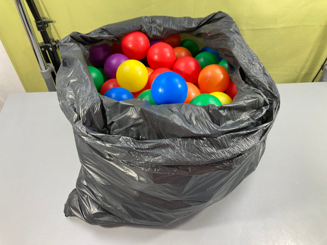 Lot de balles en plastique multicolore pour piscine à balles, Intex, moins cher chez Petit Kiwi