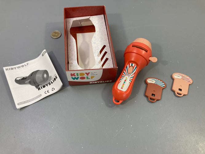 Torche à histoires KIDYSLIDE, avec 2 diapositives illustrées, il en manque 1, moins cher chez Petit Kiwi