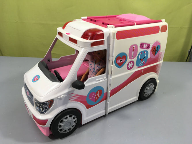 Véhicule médical Bar.bie et ses accessoires, moins cher chez Petit Kiwi