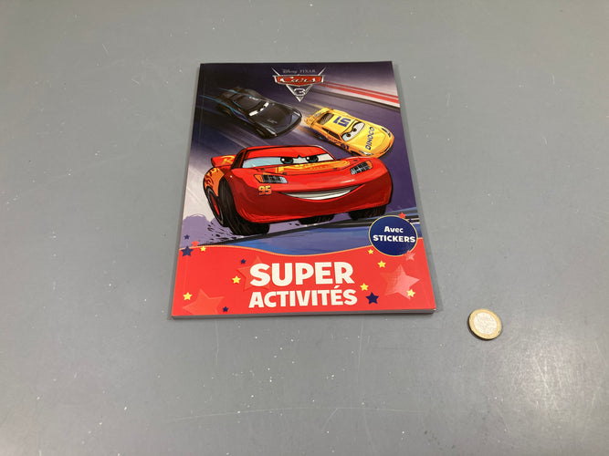Cars Super activités avec stickers, moins cher chez Petit Kiwi