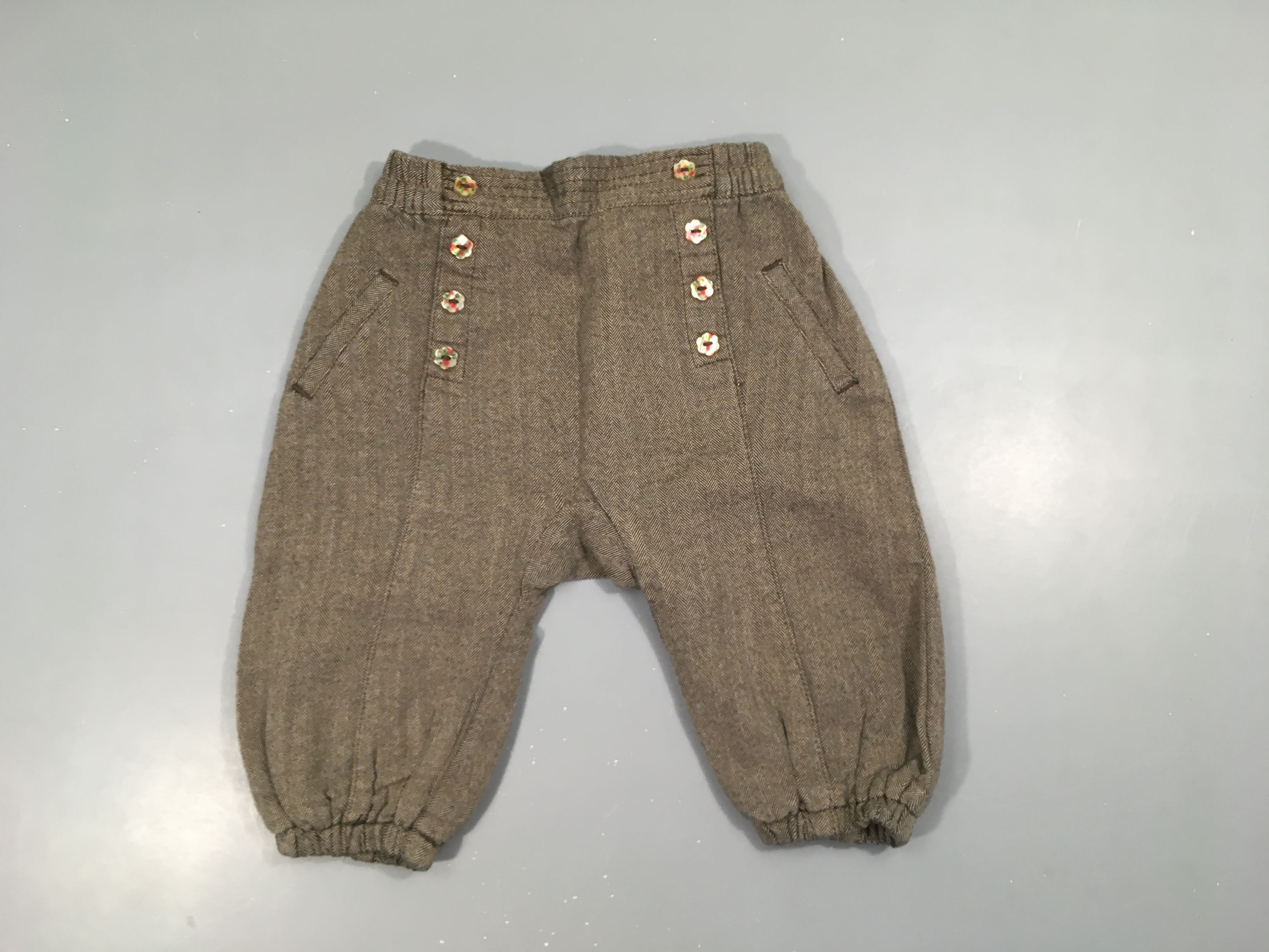 Pantalon chevrons brun taille et chevilles élastiques