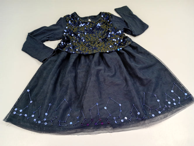 Robe m.c bleu marine , dessus sequins, dessous en tulles, moins cher chez Petit Kiwi