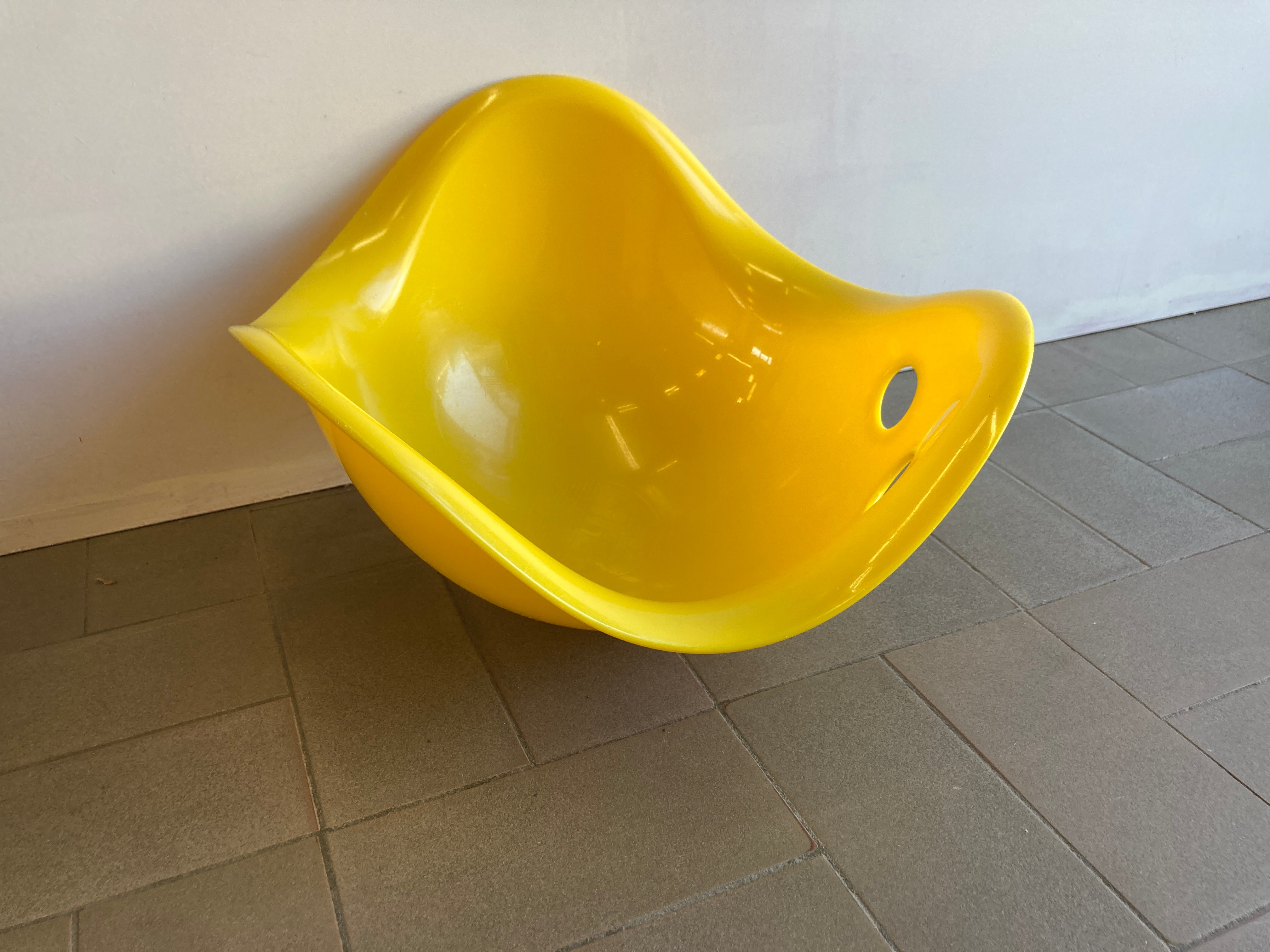 Bilibo jaune- Jouet d'éveil et de motricité libre. + 2a à 7-8a- Trace d'usure normal