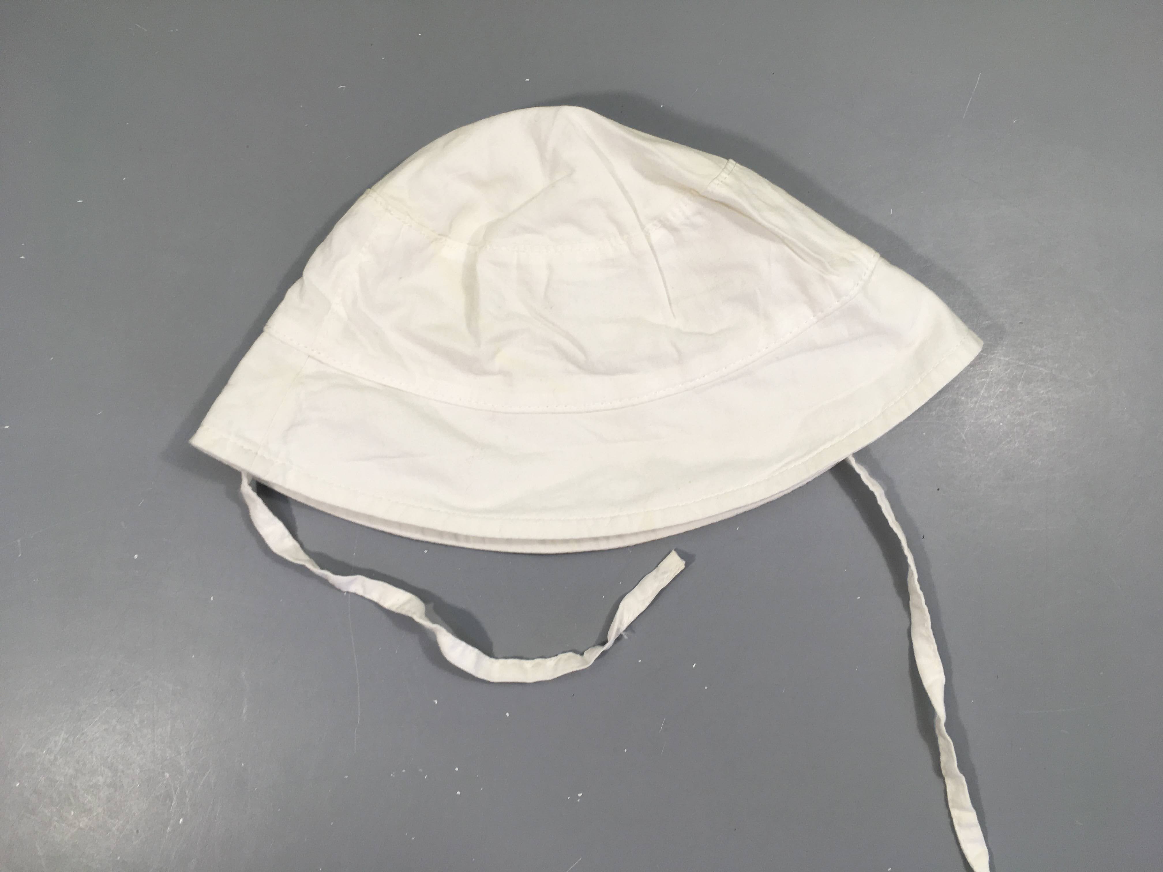 Chapeau blanc Légère auréole