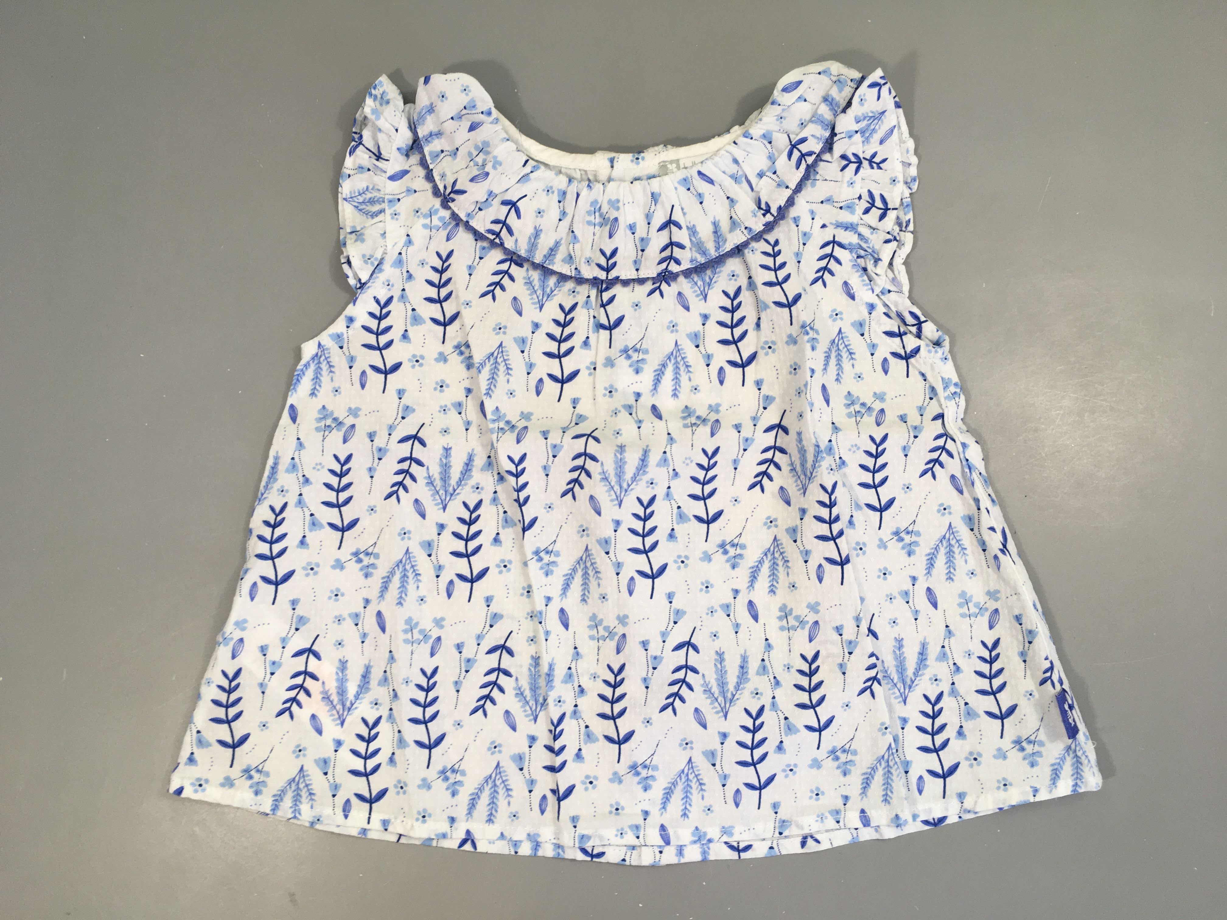 Blouse m.c blanche feuillage/fleurs bleues col